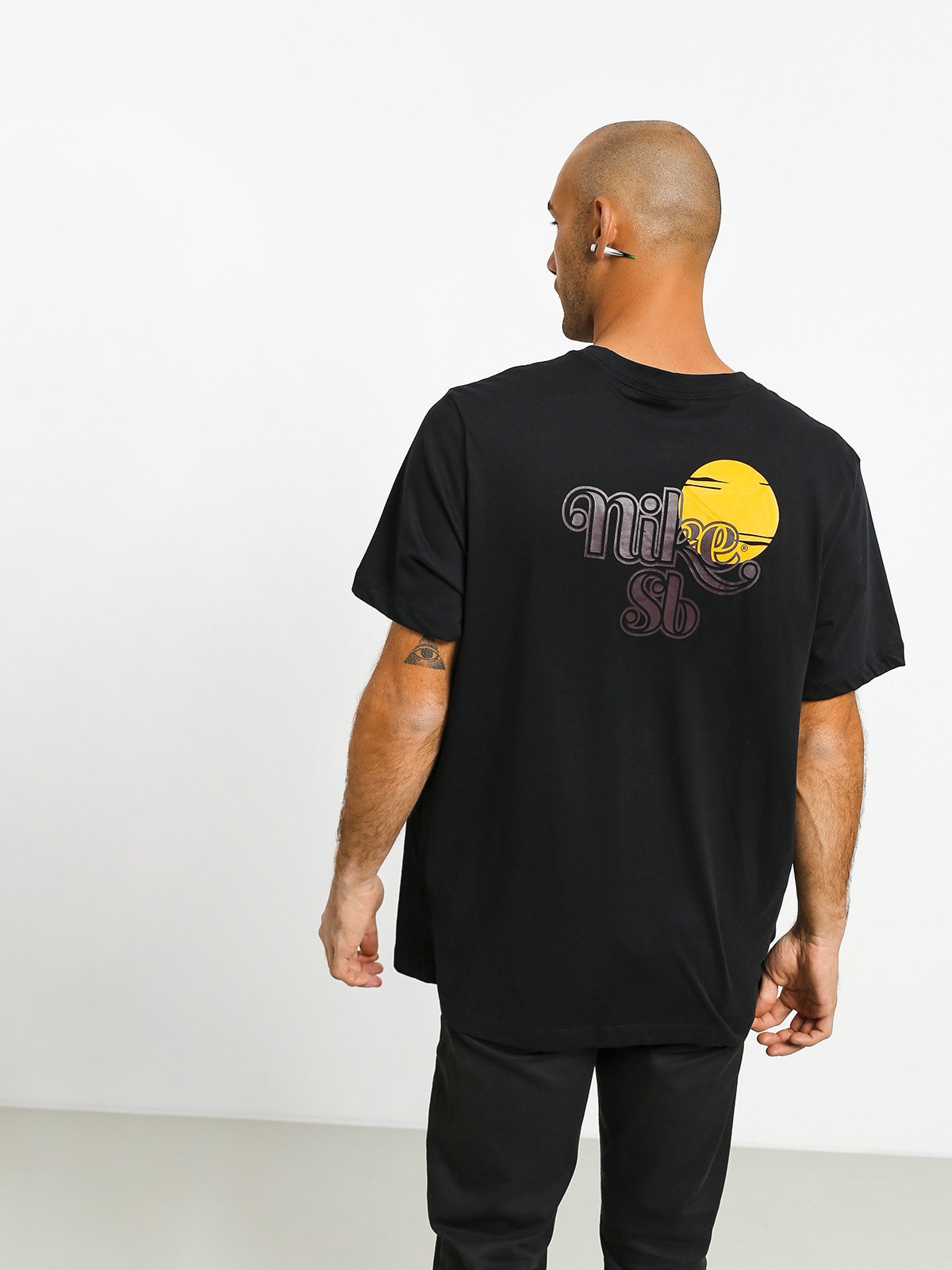 T-shirt Nike SB Sunrise (black/mahogany)