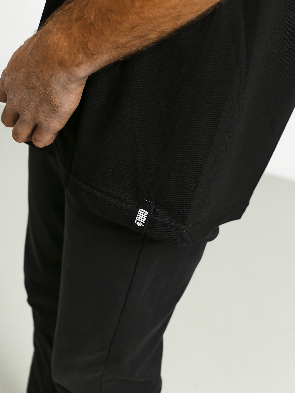 T-shirt Girl Skateboard Outside Og (black)