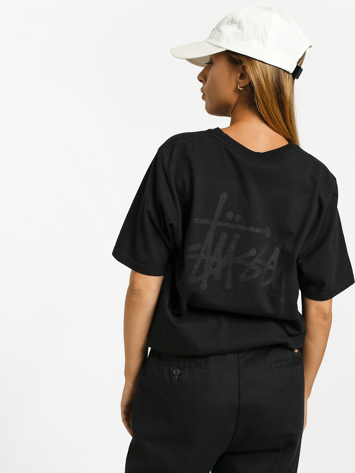 T-shirt Stussy Basic Logo Pig Dyed Wmn (black)