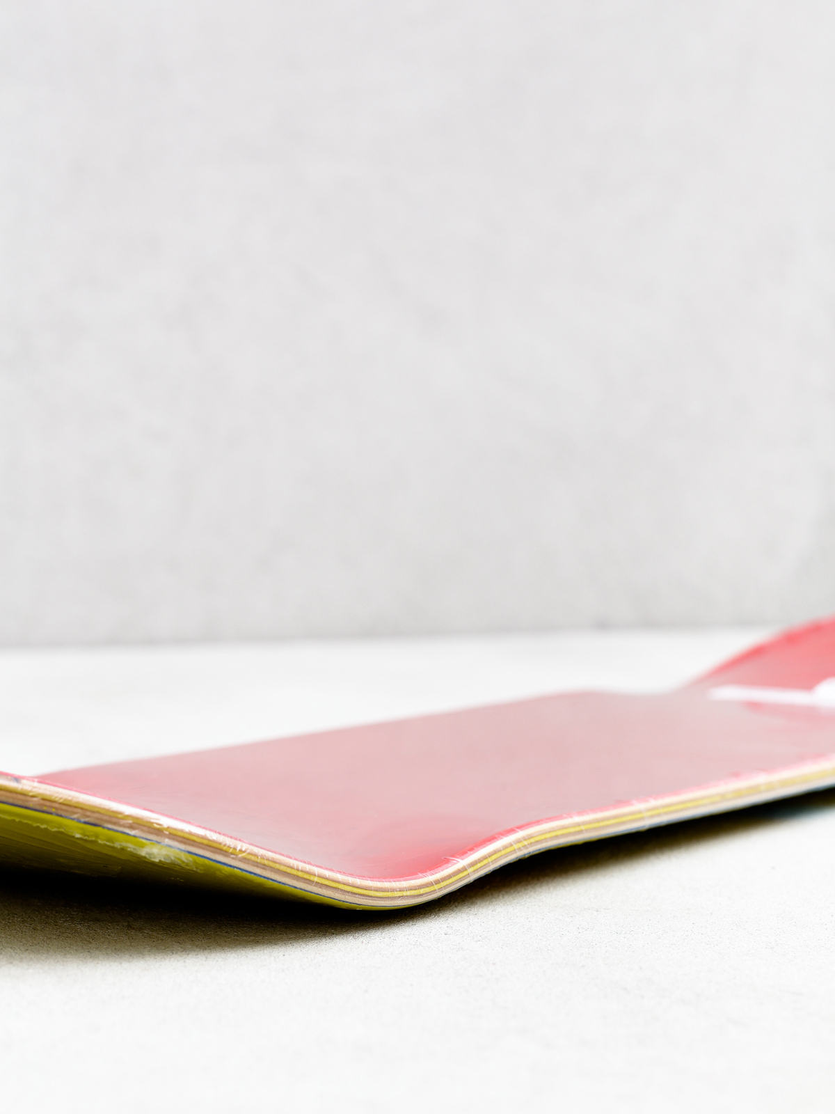 Deck Enjoi Helvetica Neue (yellow)