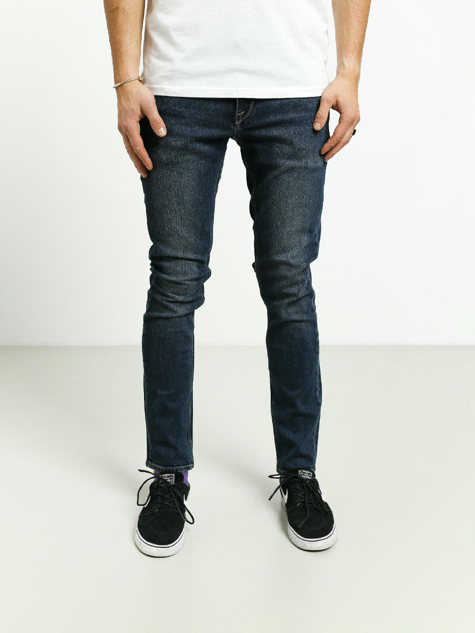 Spodnie Volcom 2X4 Denim (medium blue wash)