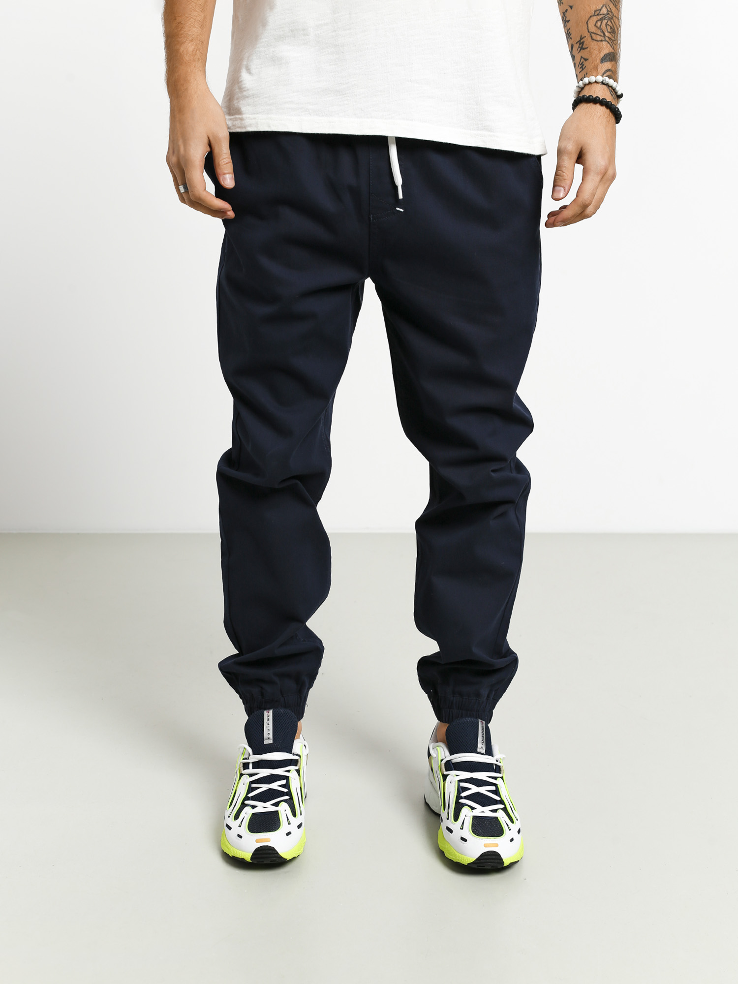 Spodnie MassDnm Signature Jogger Sneaker Fit (navy)