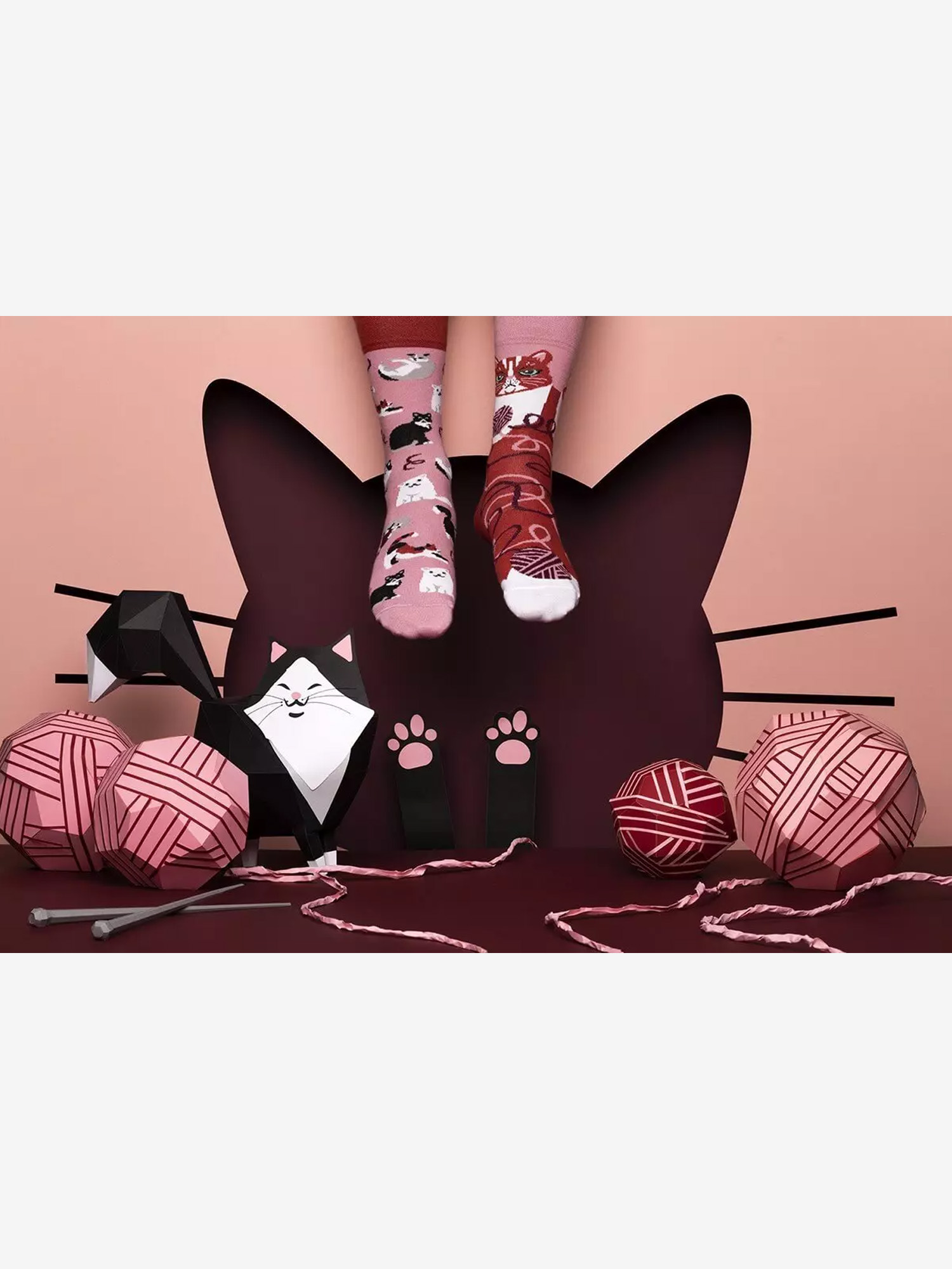 Skarpetki Many Mornings Playful Cat (pink/burgundy)