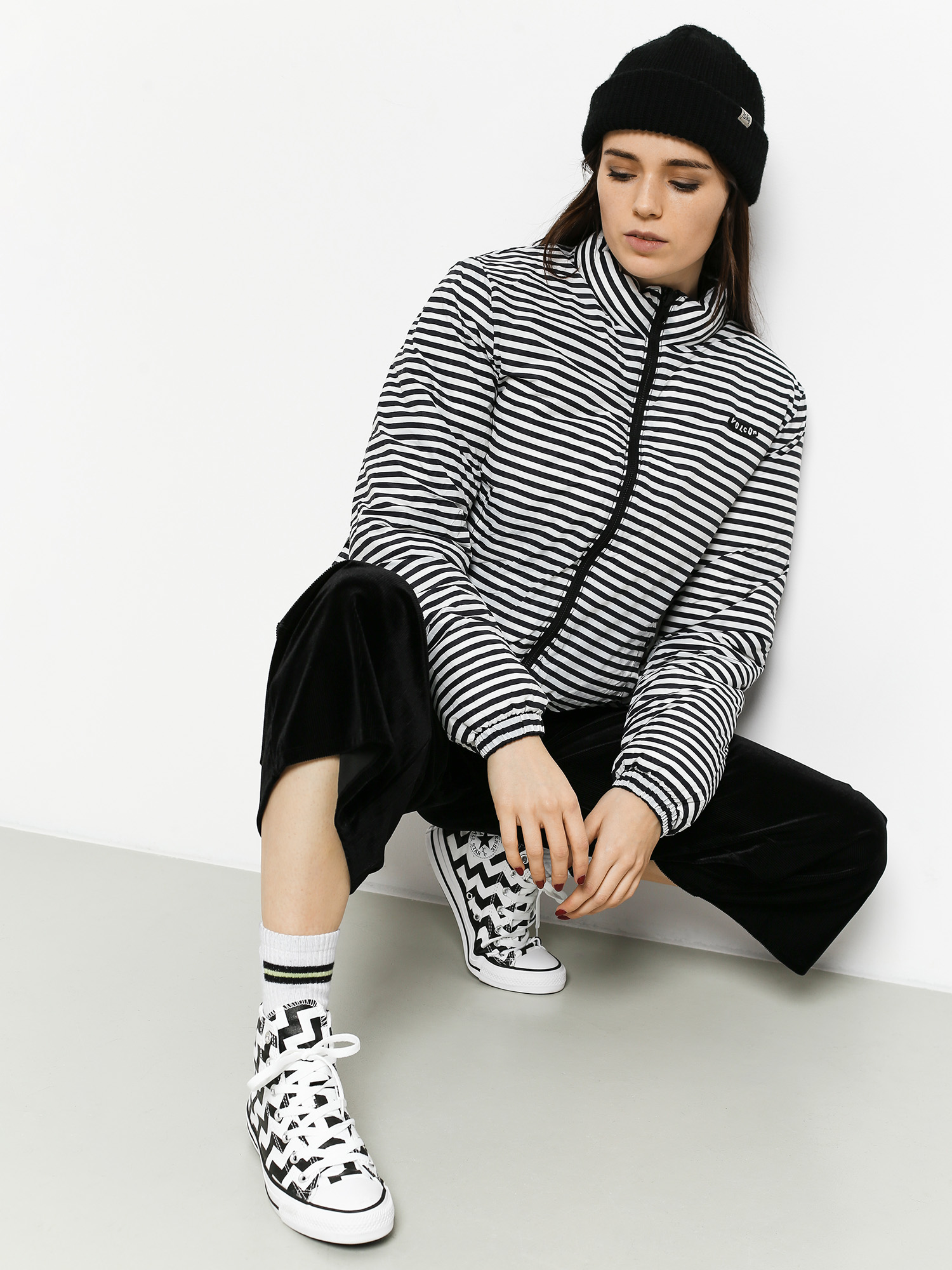 Kurtka Volcom Puffs N Stuf Rev Wmn (black)