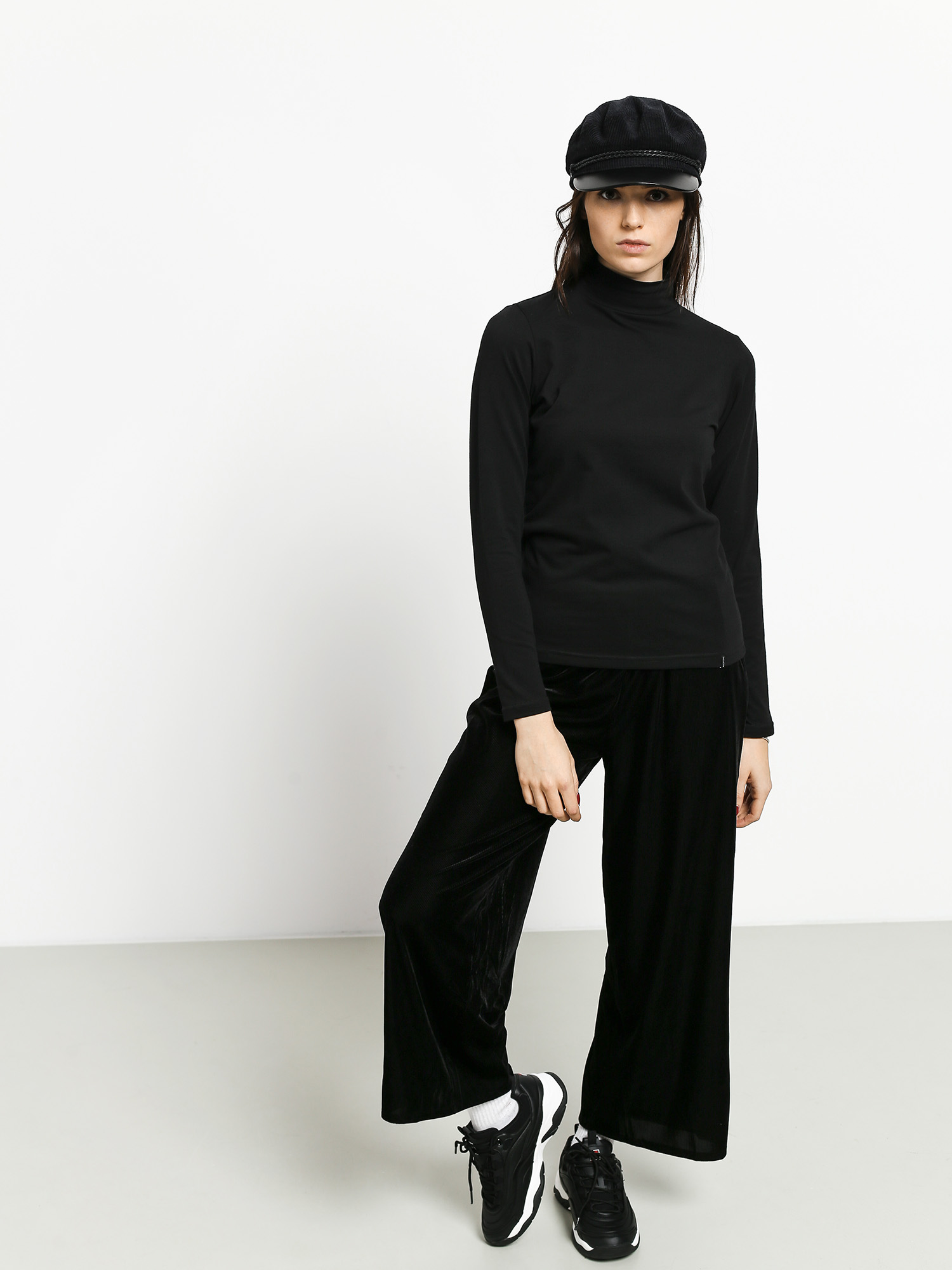 Longsleeve The Hive Brushed Turtleneck Wmn (black)