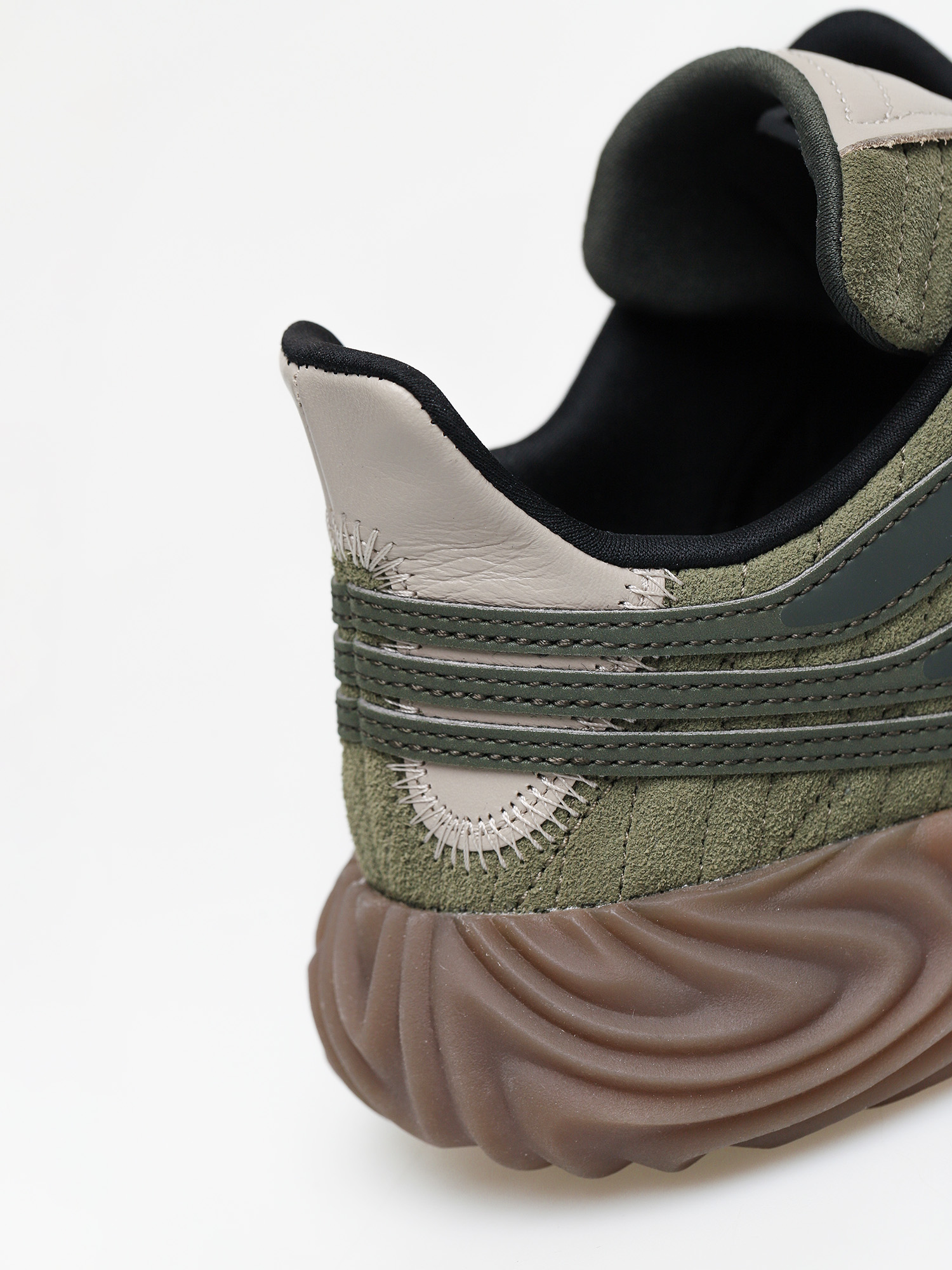 Buty adidas Sobakov (rawkha/ngtcar/lbrown)