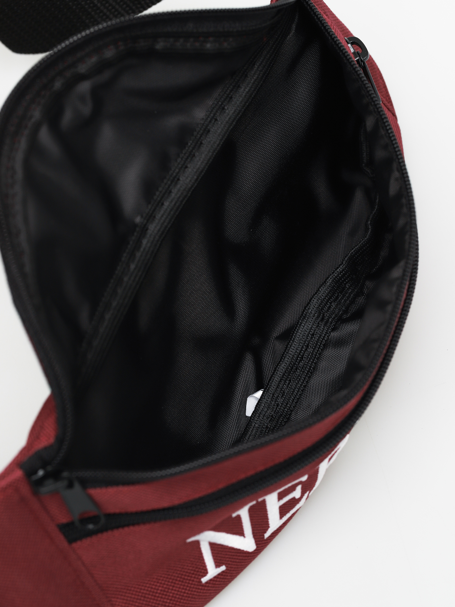 Nerka Nervous Classic (maroon)