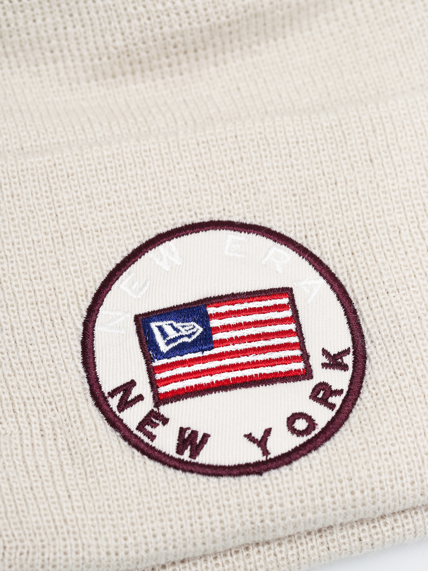Czapka zimowa New Era Flagged Cuff Knit (stone)