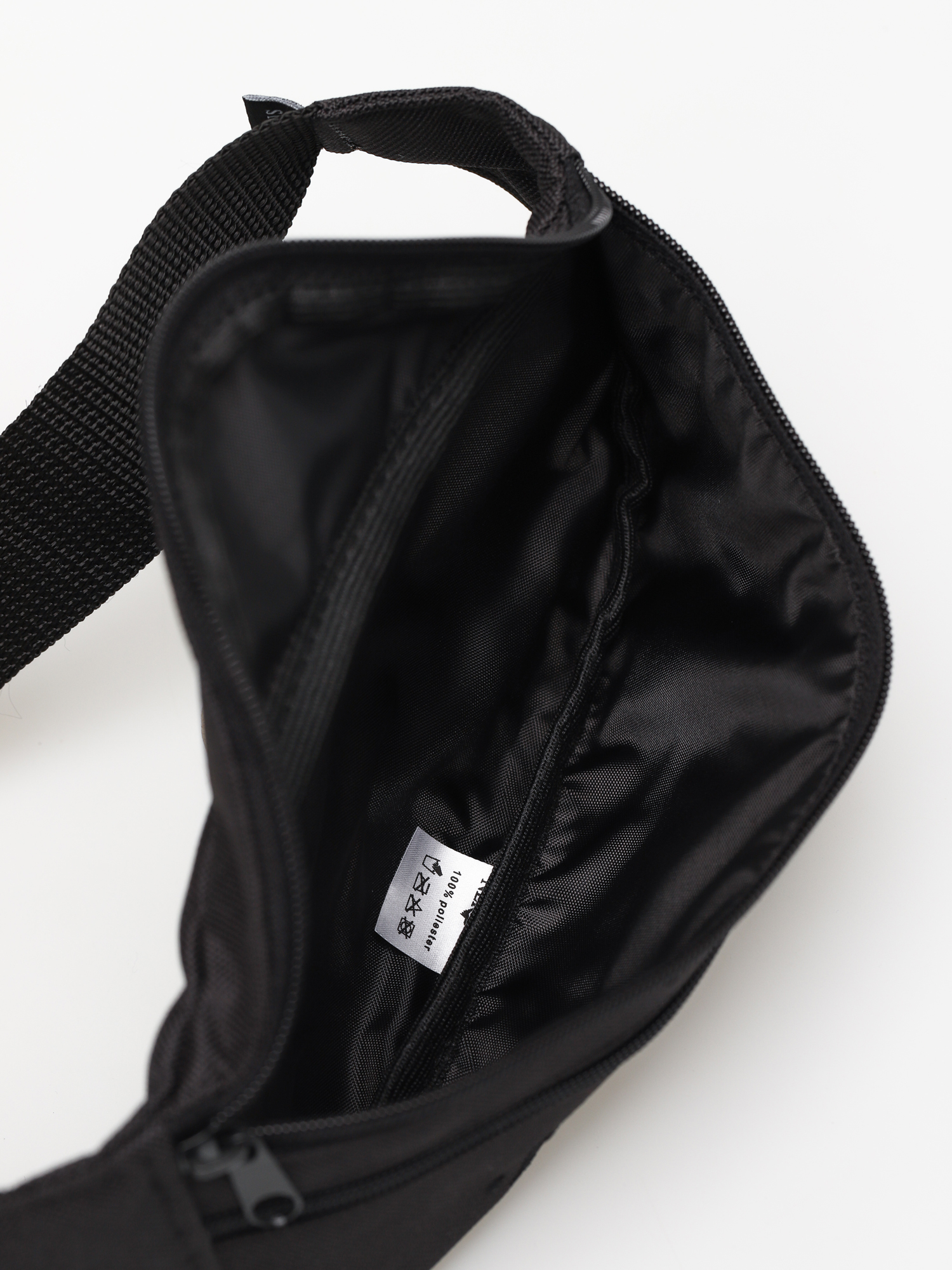 Nerka Nervous Shortcut (black)