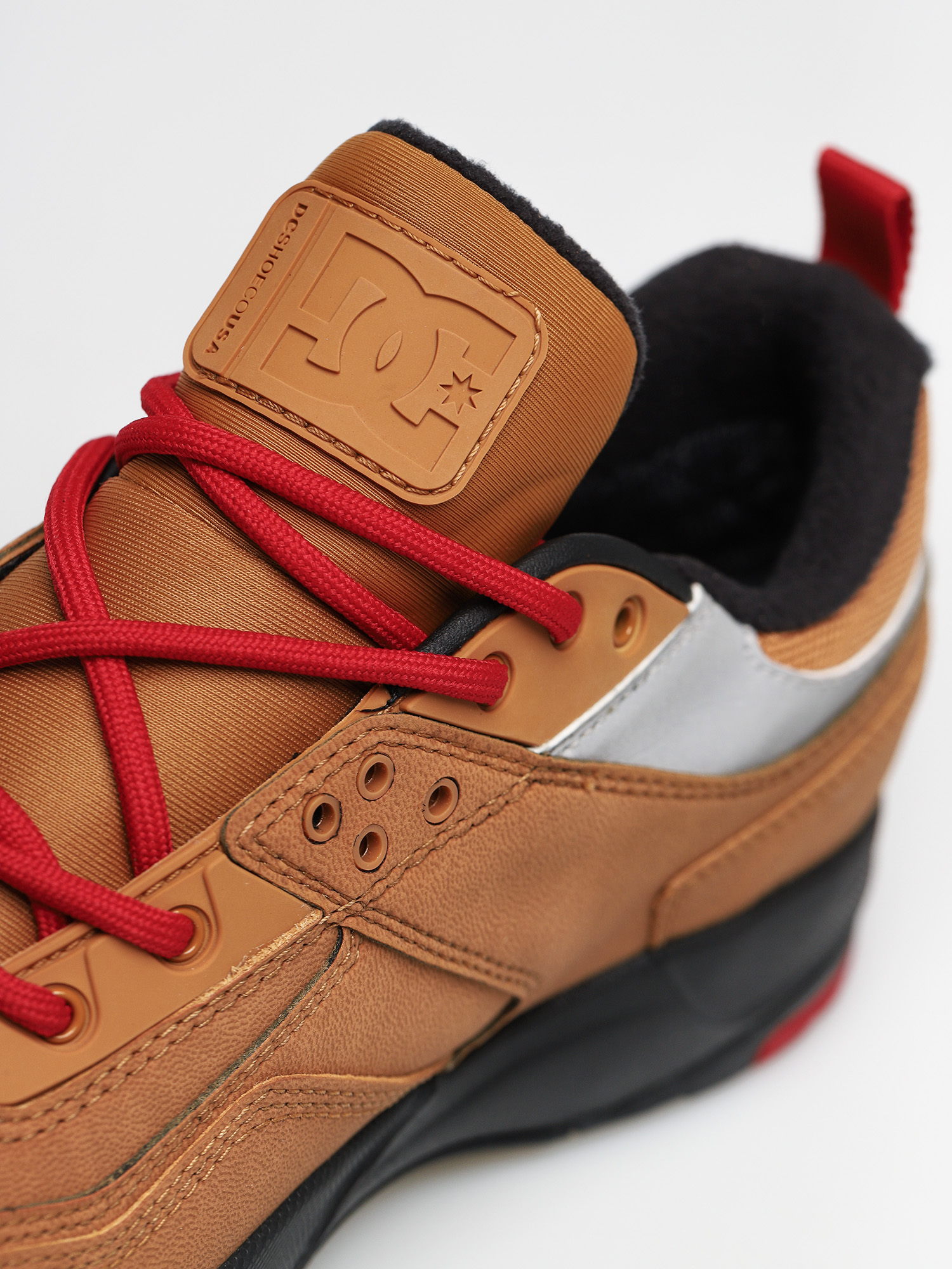 Buty DC E Tribeka Wnt (wheat/black)