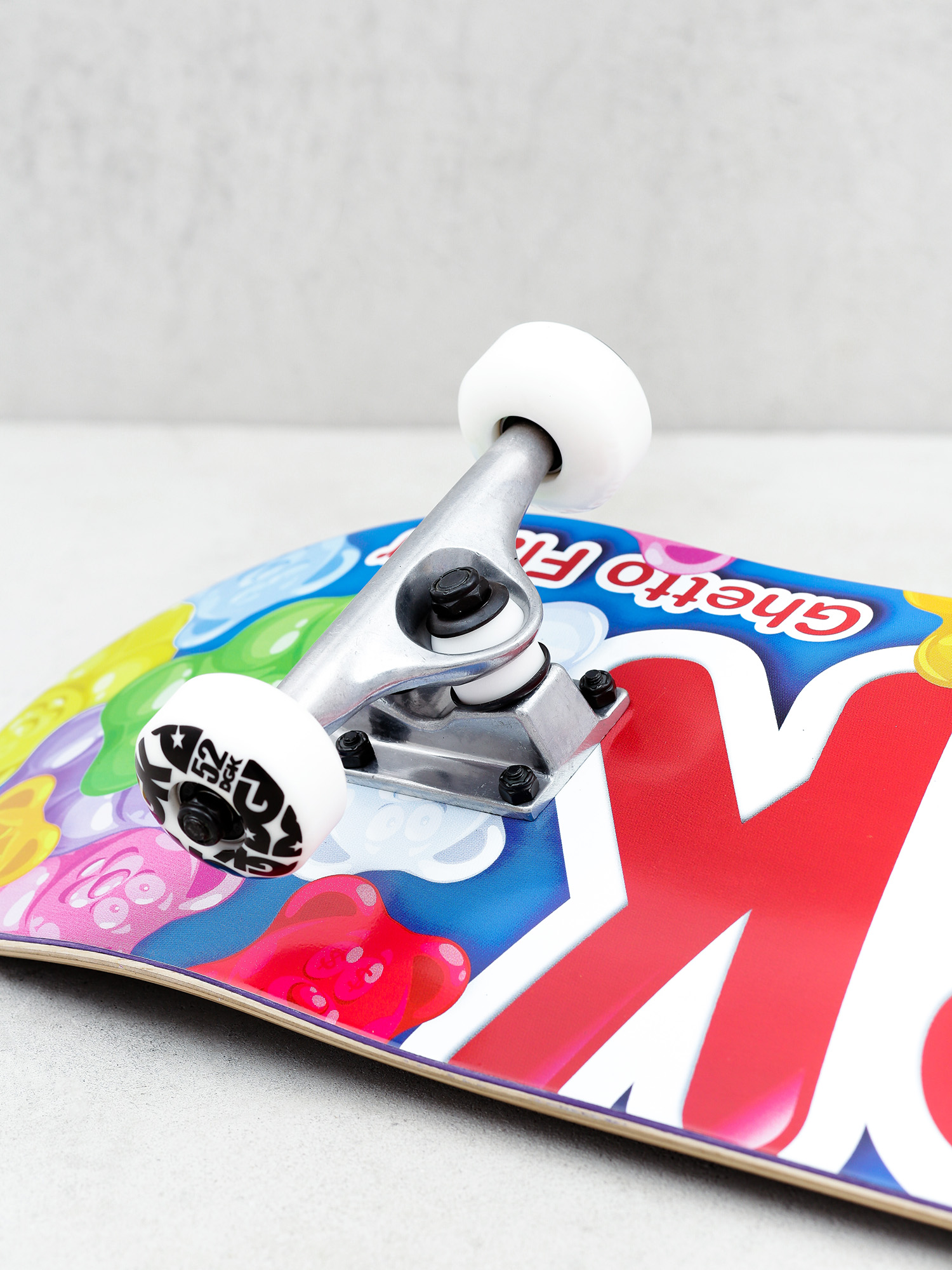 Deskorolka DGK Ghetto Flavor (multi)
