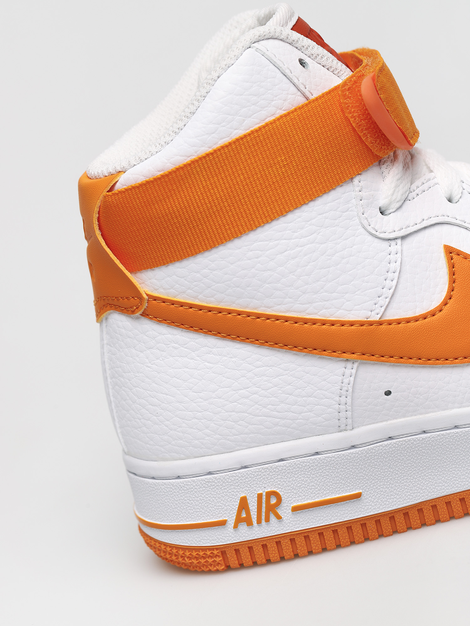 Buty Nike Air Force 1 High Wmn (white/orange peel campfire orange)
