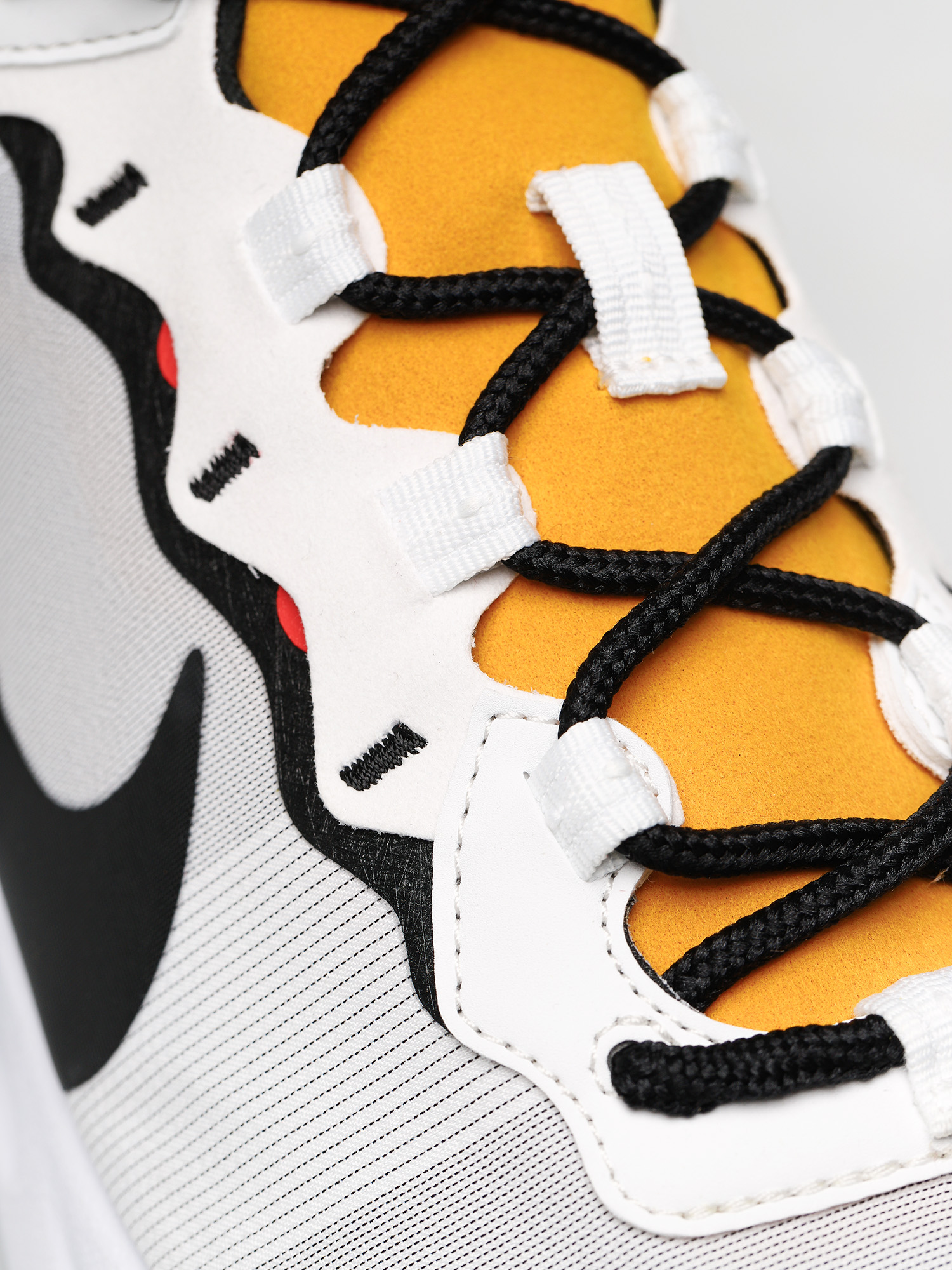 Buty Nike React Element 55 (white/black bright crimson)