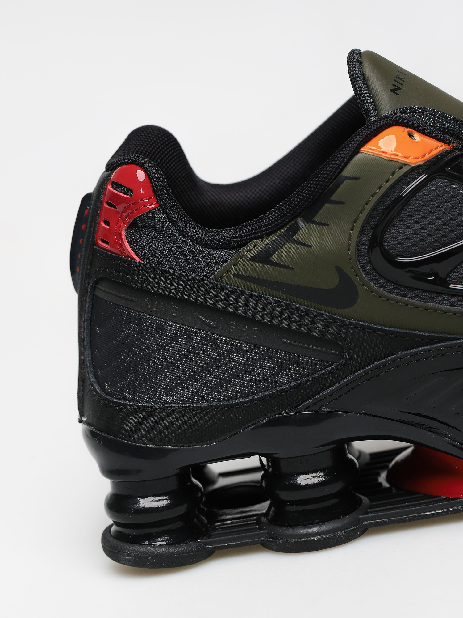 Buty Nike Shox Enigma Wmn (black/anthracite cargo khaki gym red)