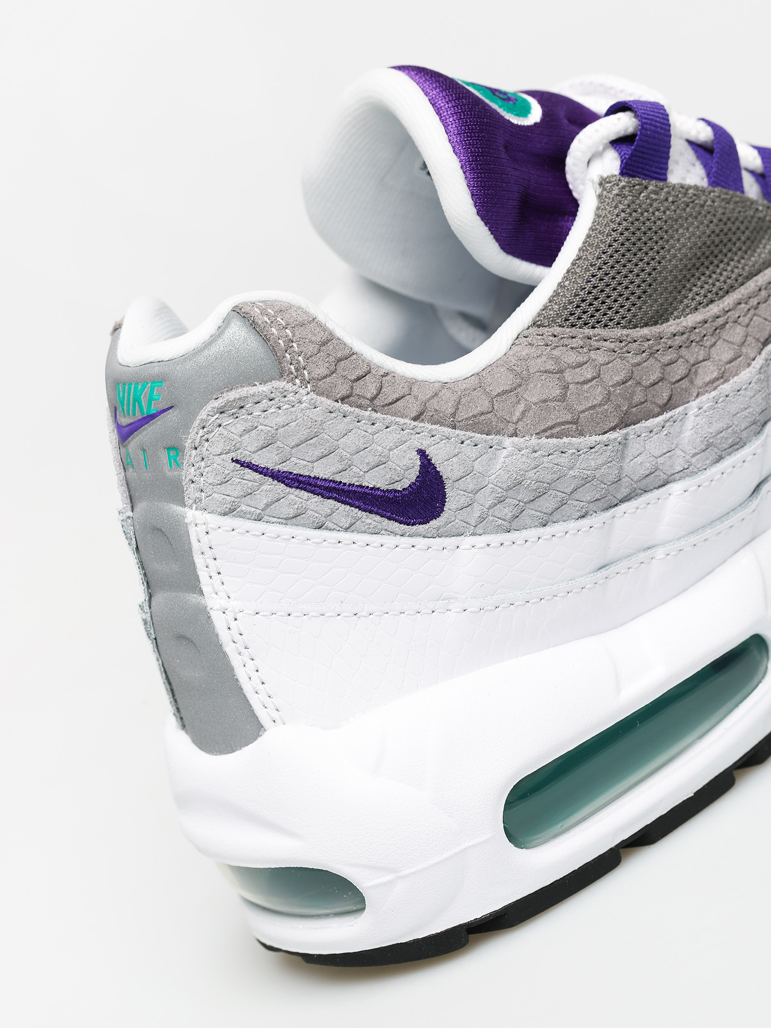 Buty Nike Air Max 95 Lv8 (white/court purple emerald green)