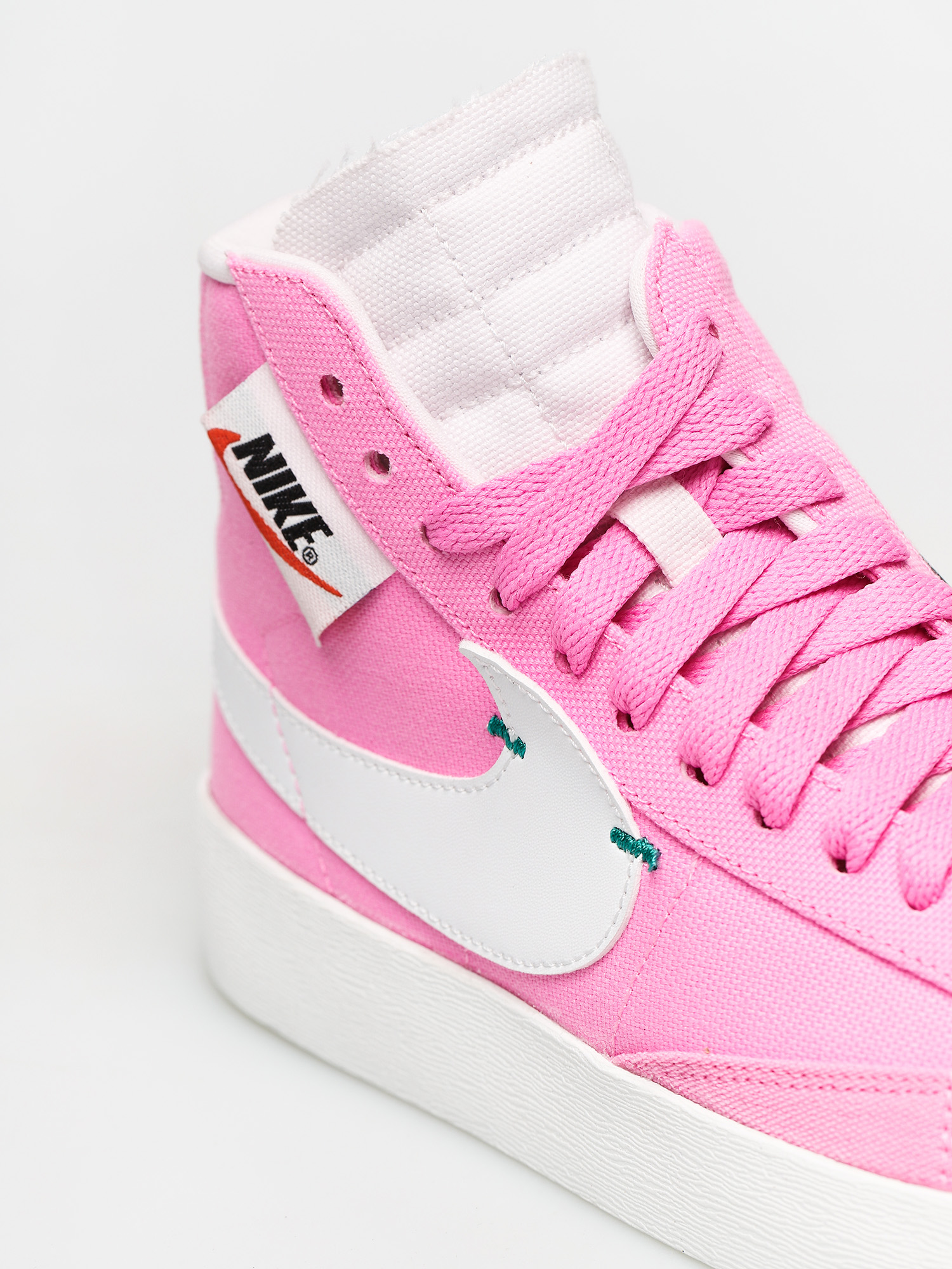 Buty Nike Blazer Mid Rebel Wmn (psychic pink/summit white)