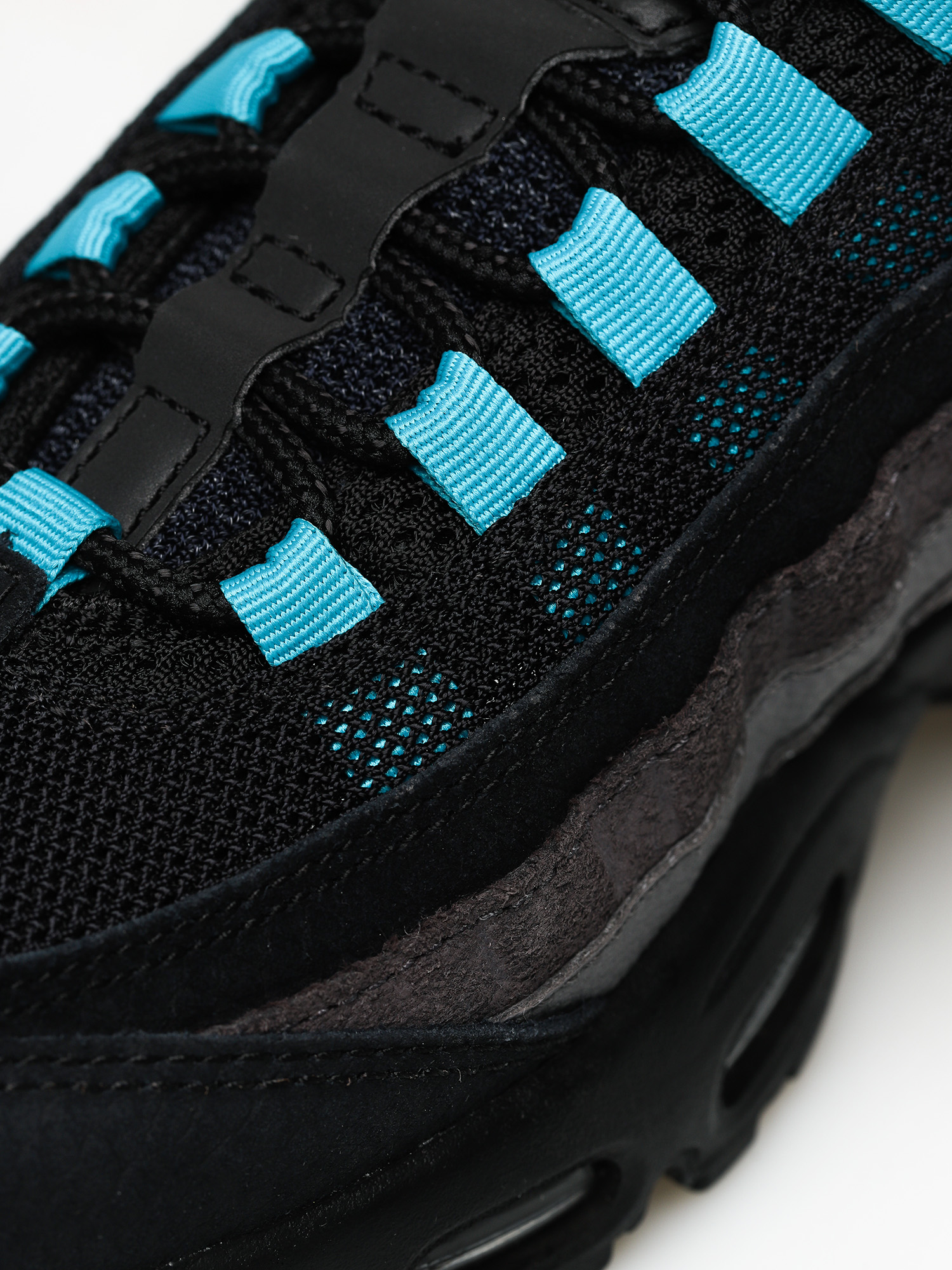 Buty Nike Air Max 95 Lv8 (black/court purple teal nebula)