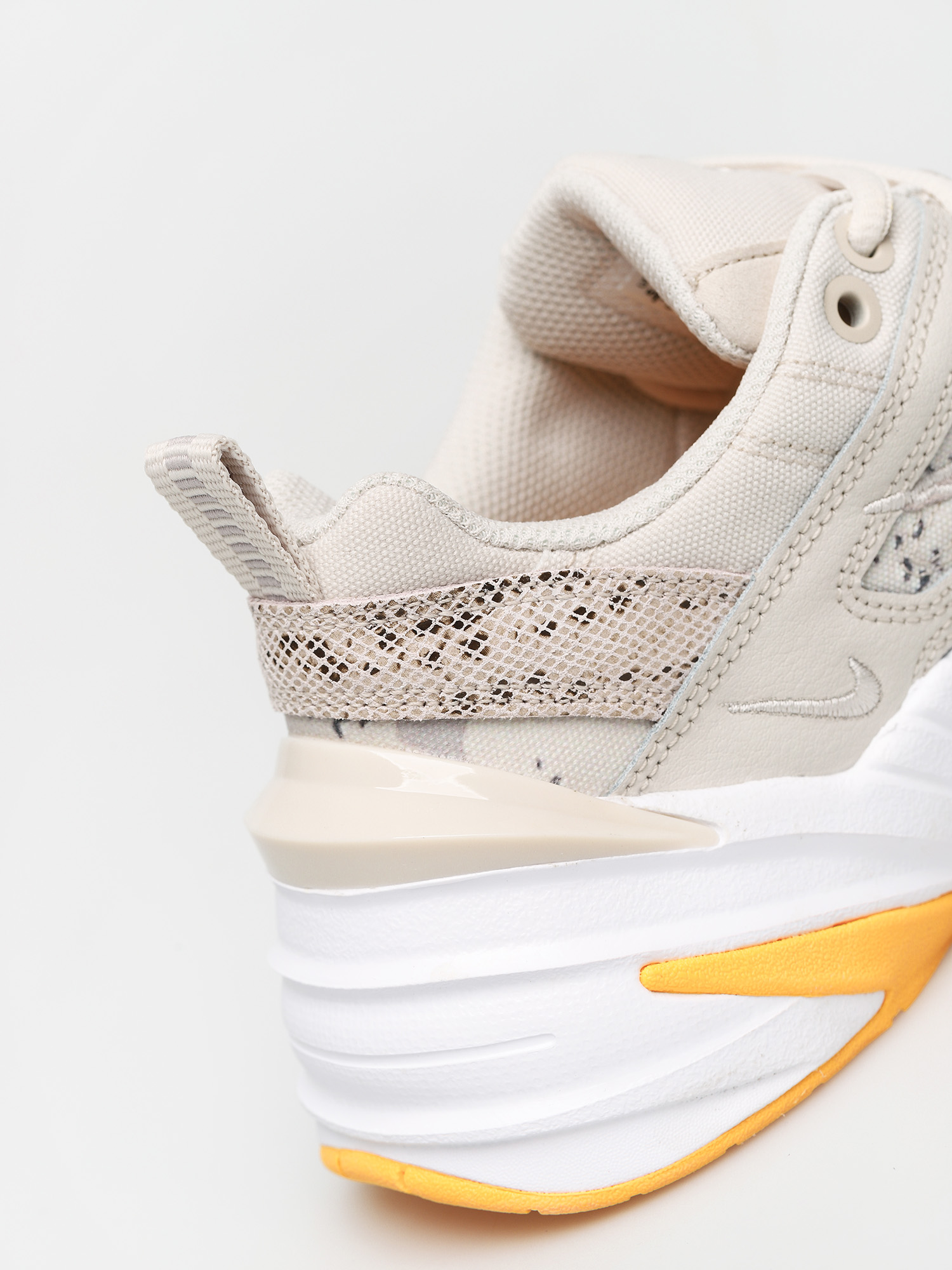 Buty Nike MK2 Tekno Wmn (lt orewood brn/moon particle white)