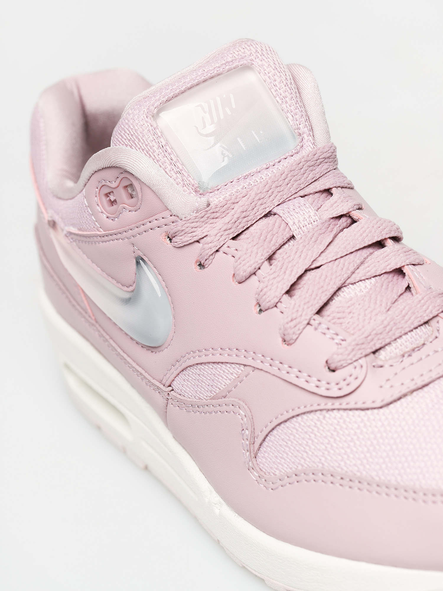 Buty Nike Air Max 1 Jp Wmn (plum chalk/obsidian mist summit white)