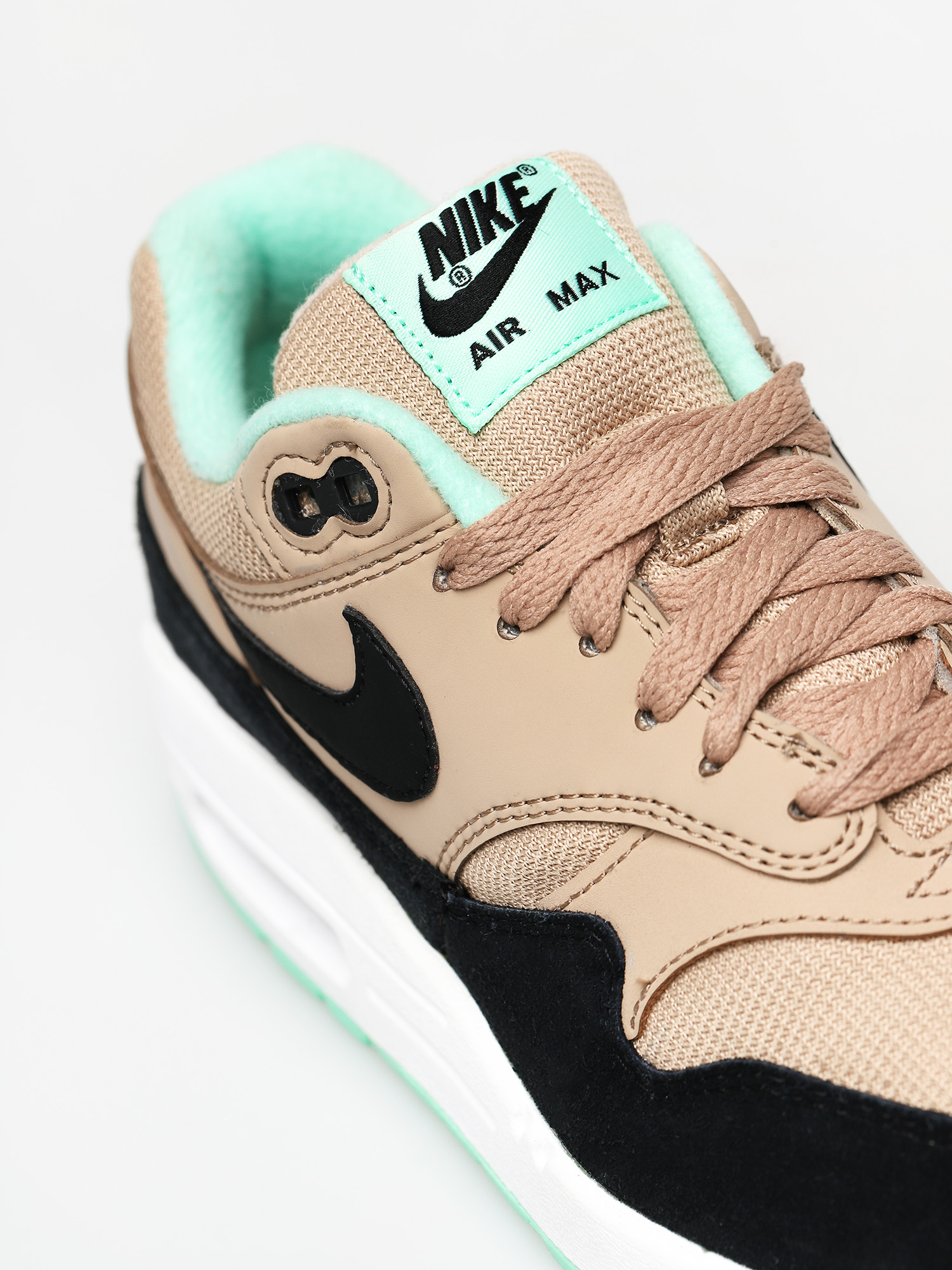 Buty Nike Air Max 1 Wmn (desert/black green glow white)