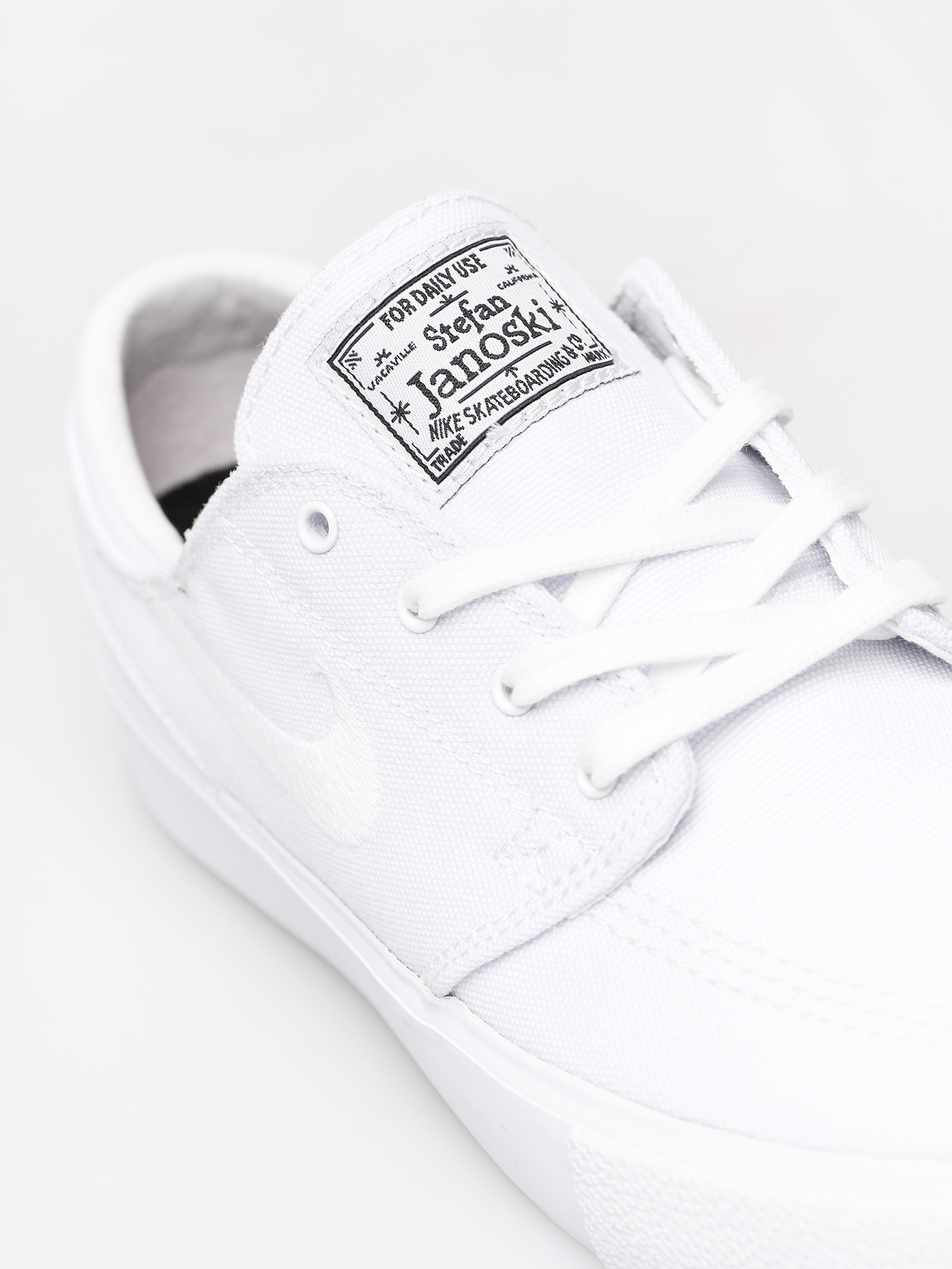 Buty Nike SB Zoom Janoski Canvas Rm (white/white gum light brown black)