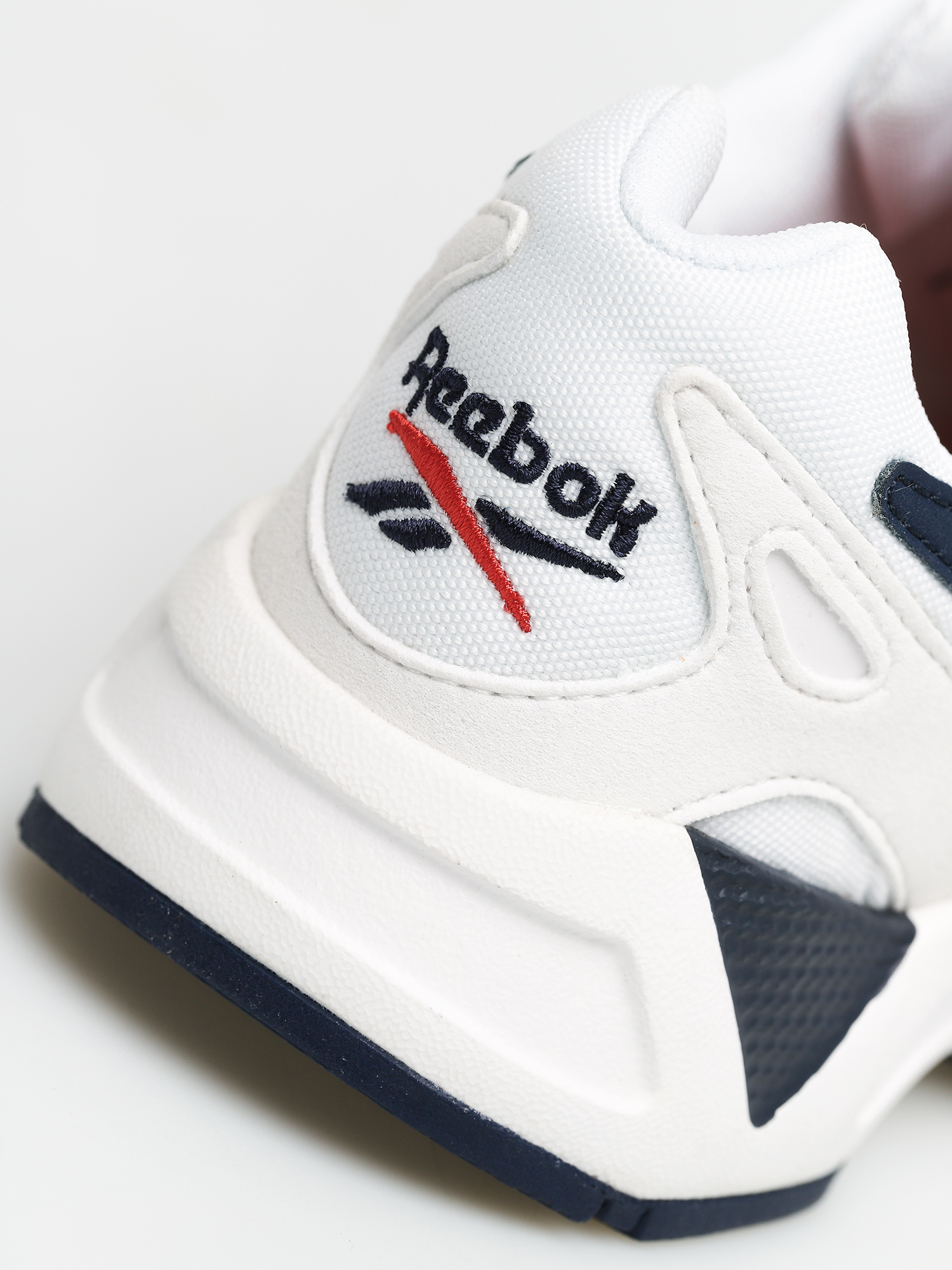 Buty Reebok Aztrek 96 Wmn (white/conavy/radred)