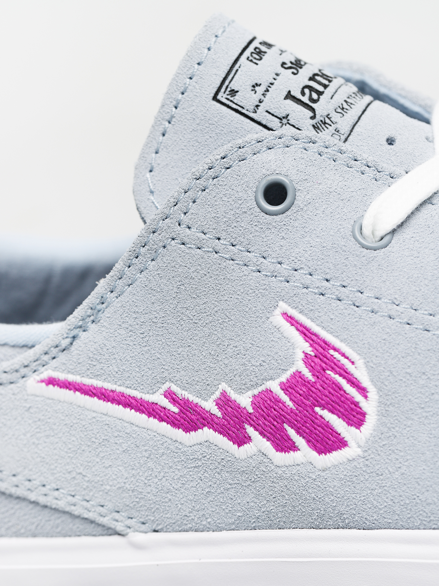 Buty Nike SB Zoom Janoski Rm (lt armory blue/vivid purple white)