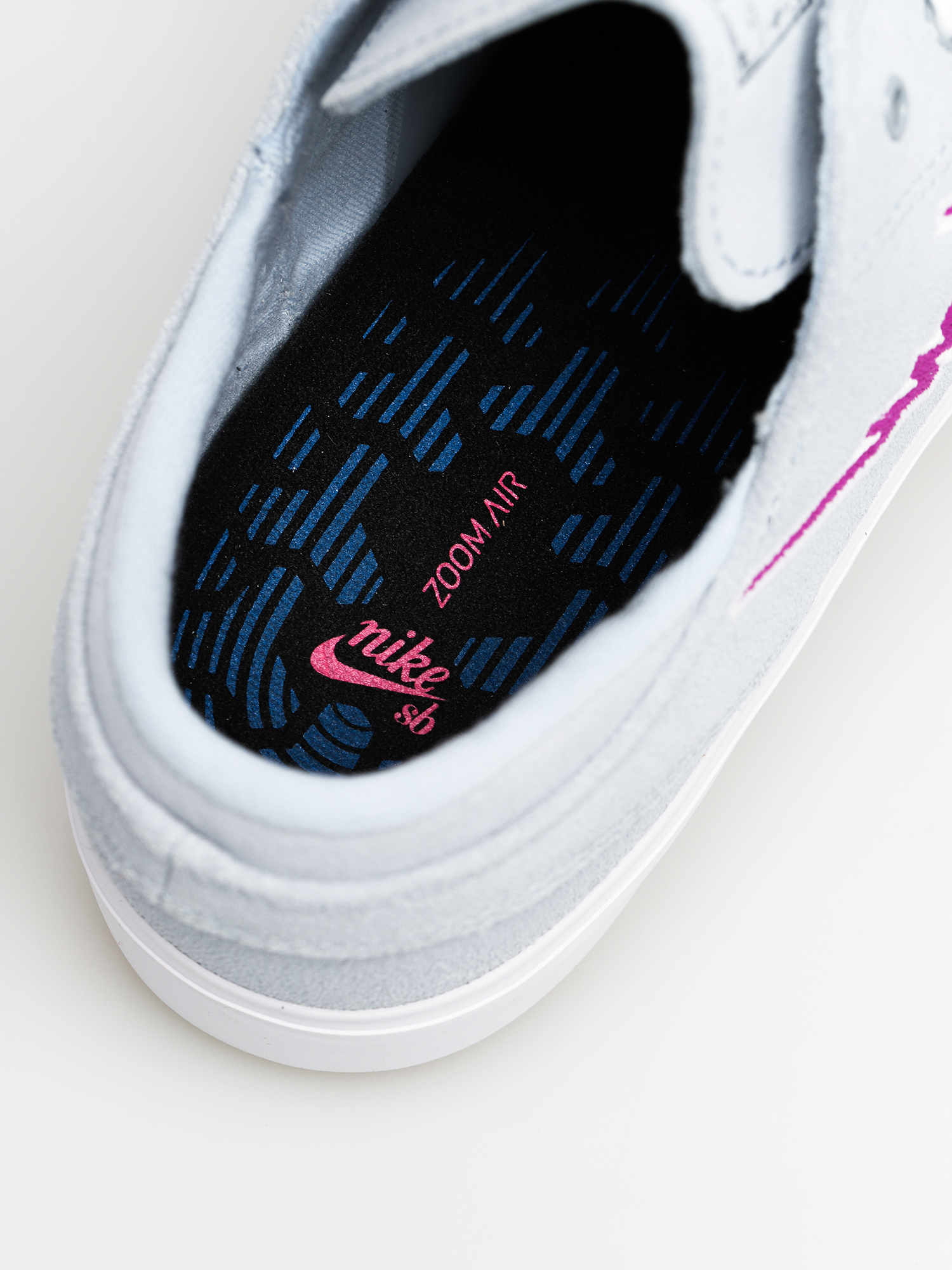 Buty Nike SB Zoom Janoski Rm (lt armory blue/vivid purple white)
