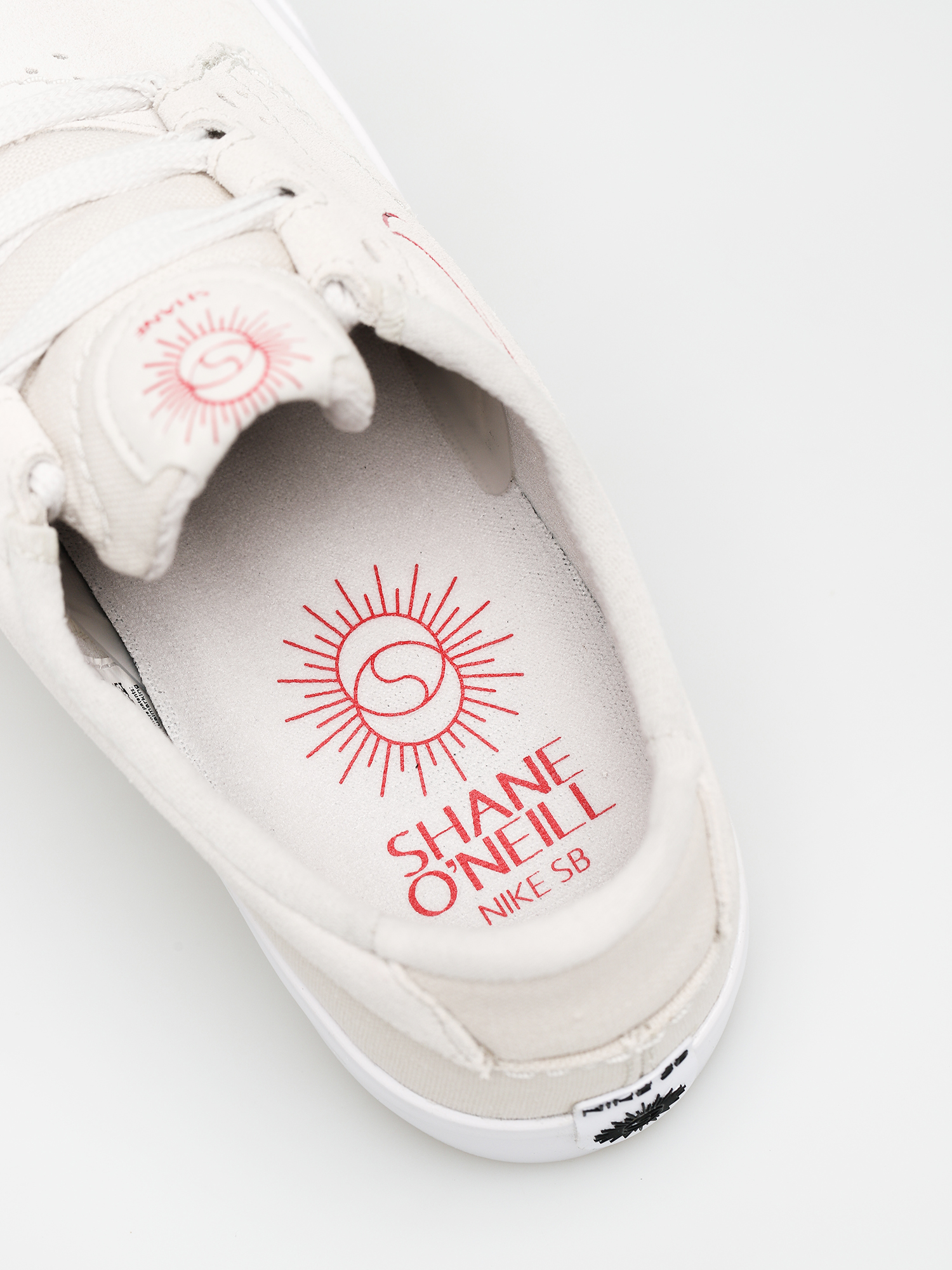 Buty Nike SB Shane (summit white/university red white)