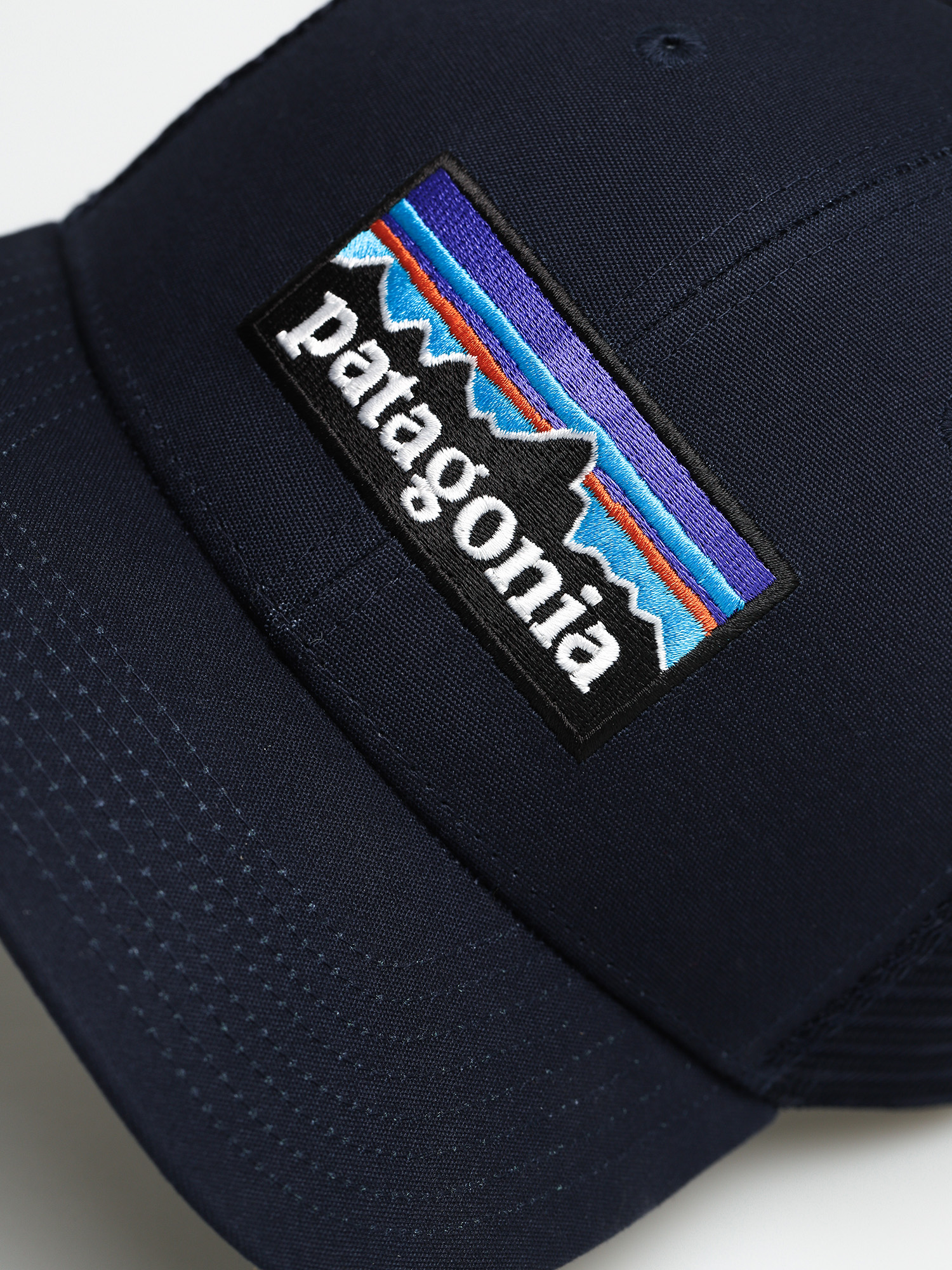 Czapka z daszkiem Patagonia P6 Logo Trucker ZD (navy blue)