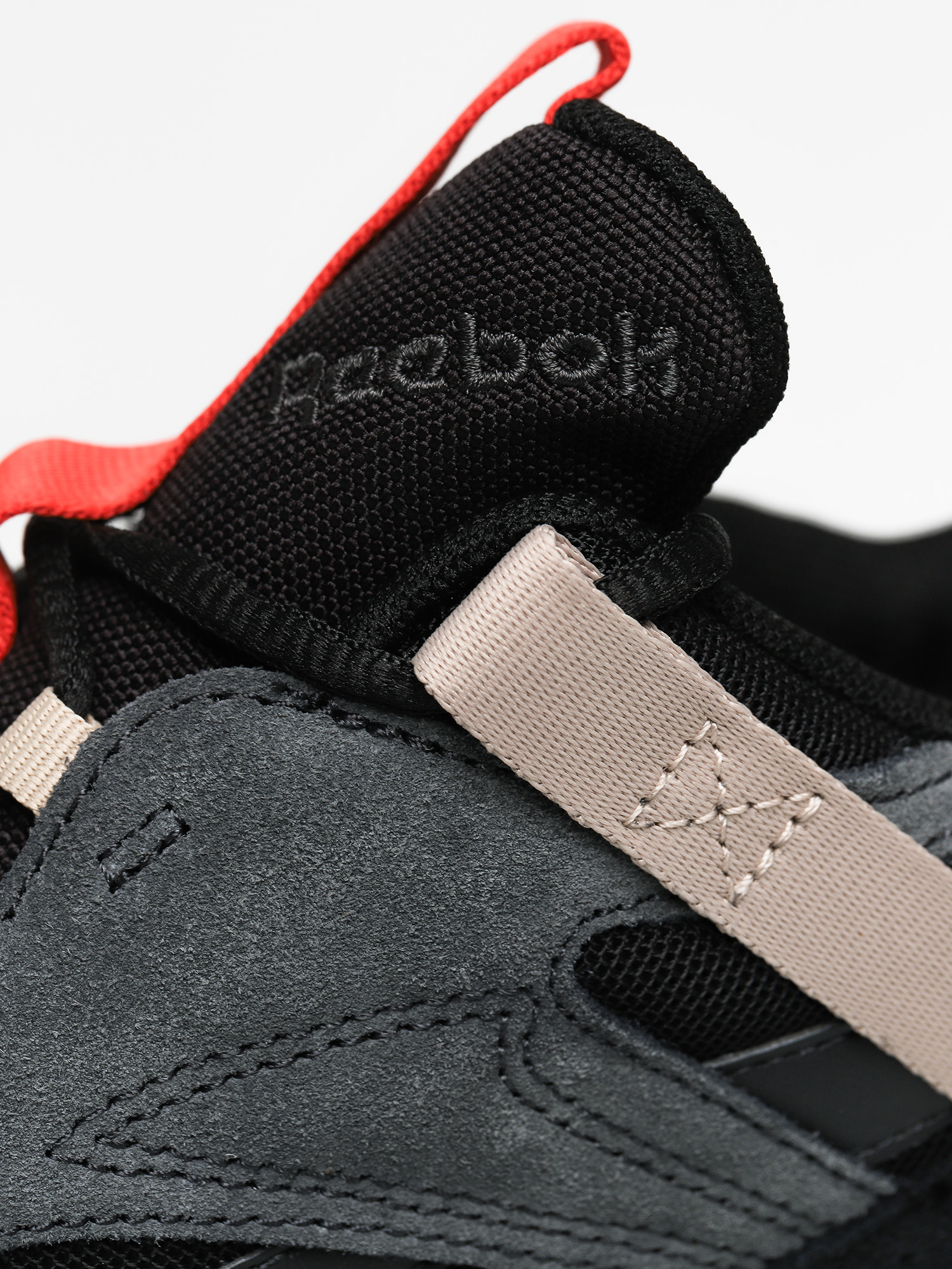 Buty Reebok Aztrek 96 Adventure (black/trgry8/modbei)