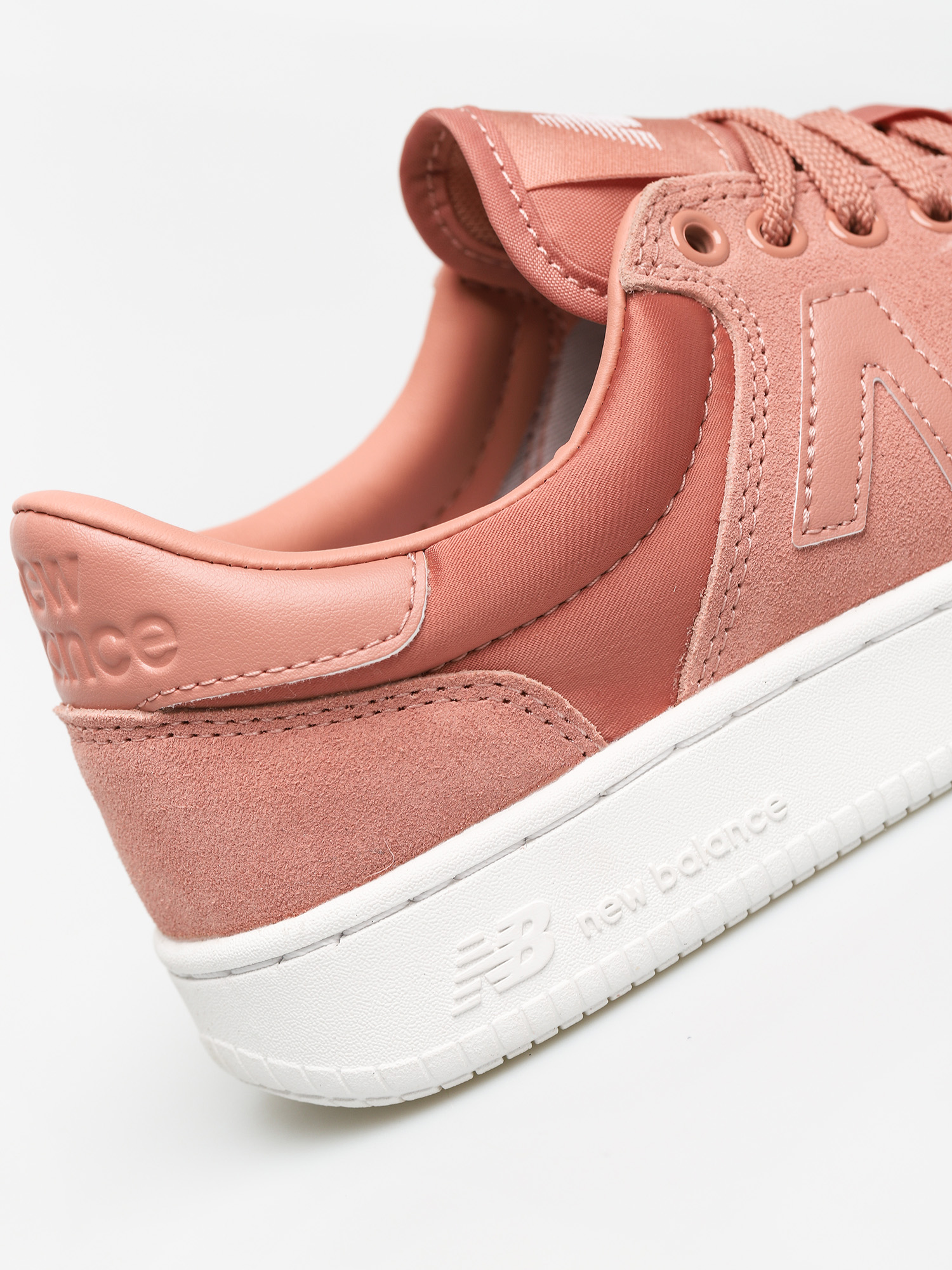 Buty New Balance PROWT Wmn (red)