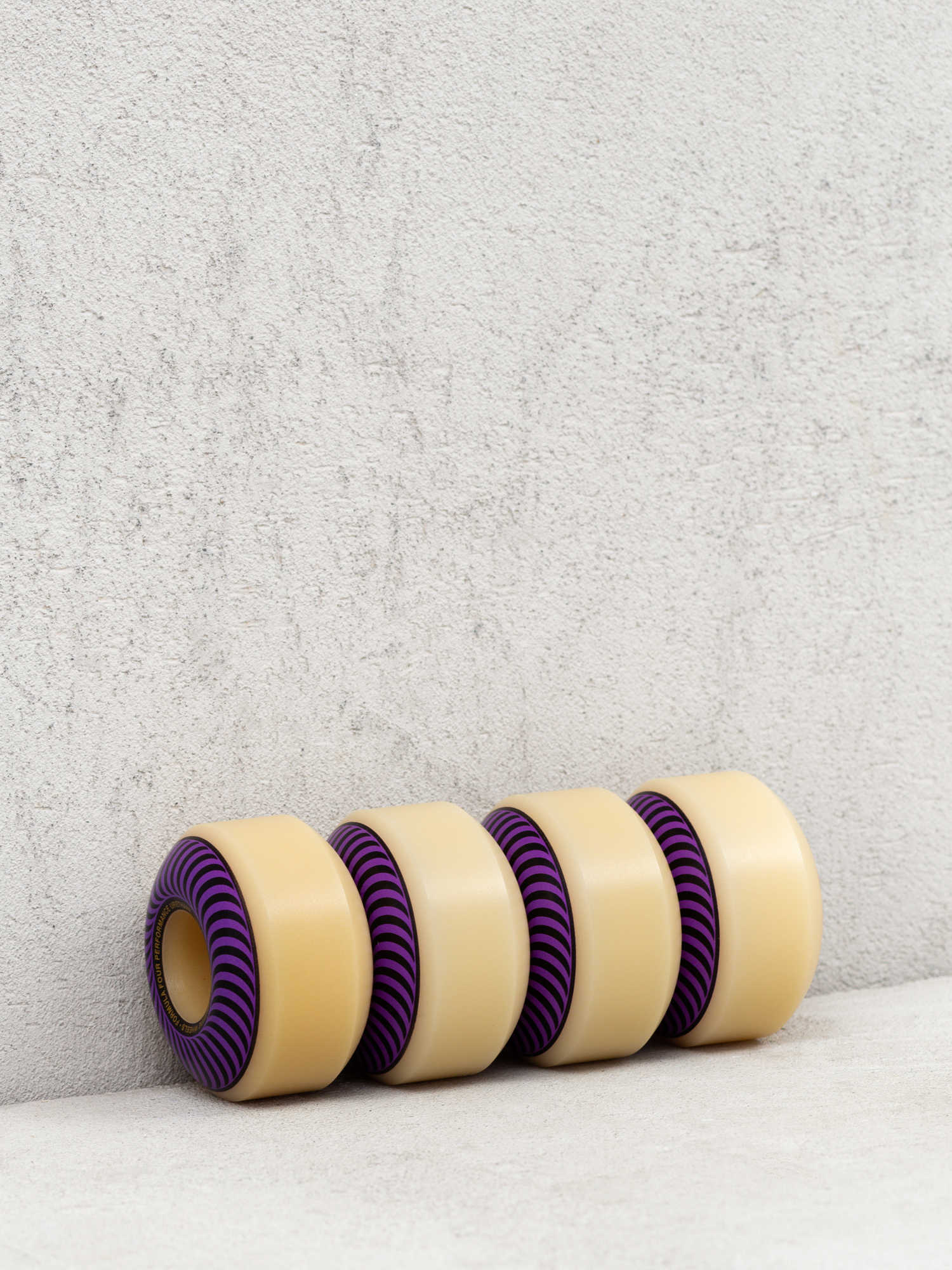 Kółka Spitfire F4 101D Classic (white/purple)