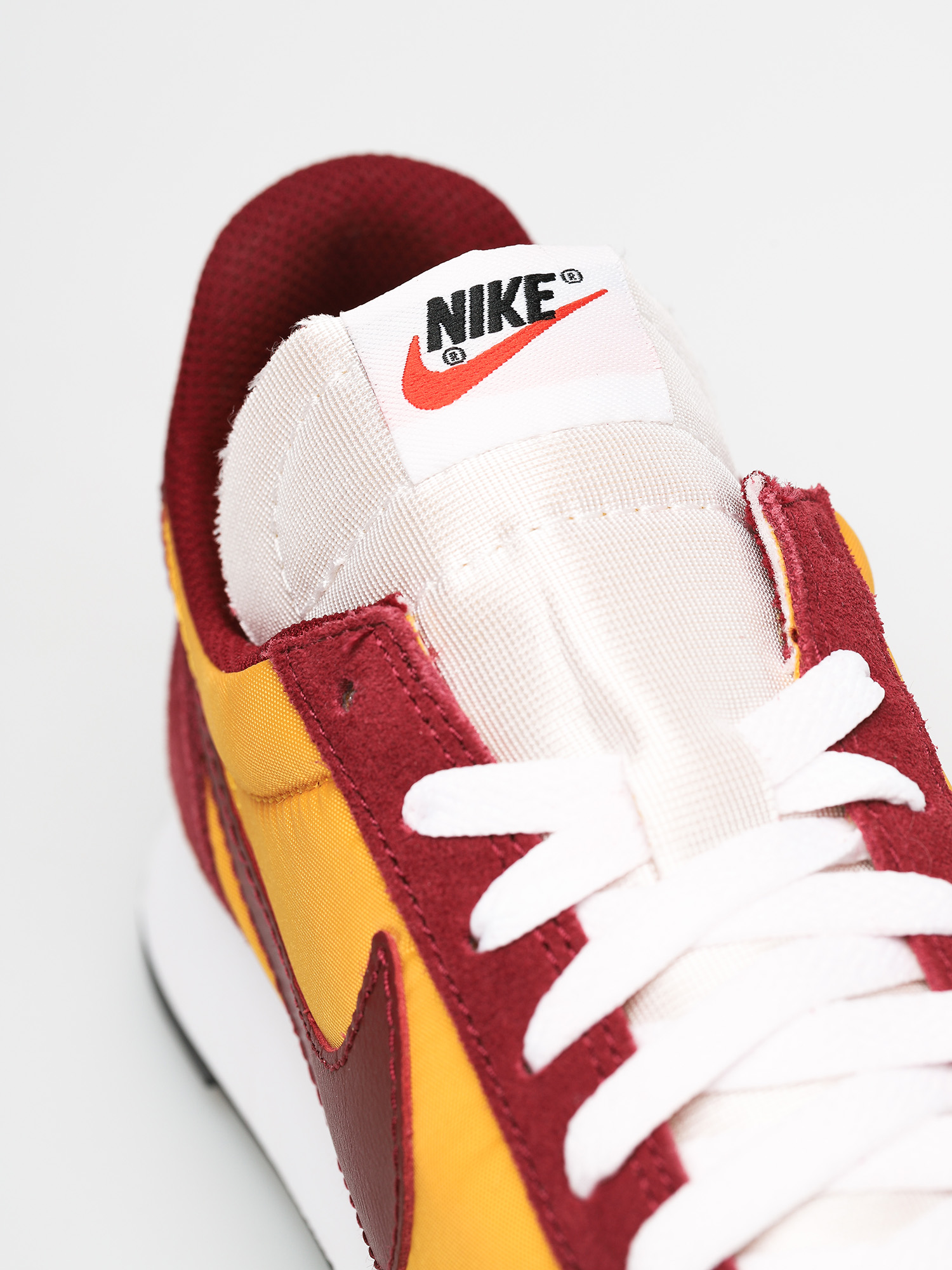 Buty Nike Air Tailwind 79 (university gold/team red white black)