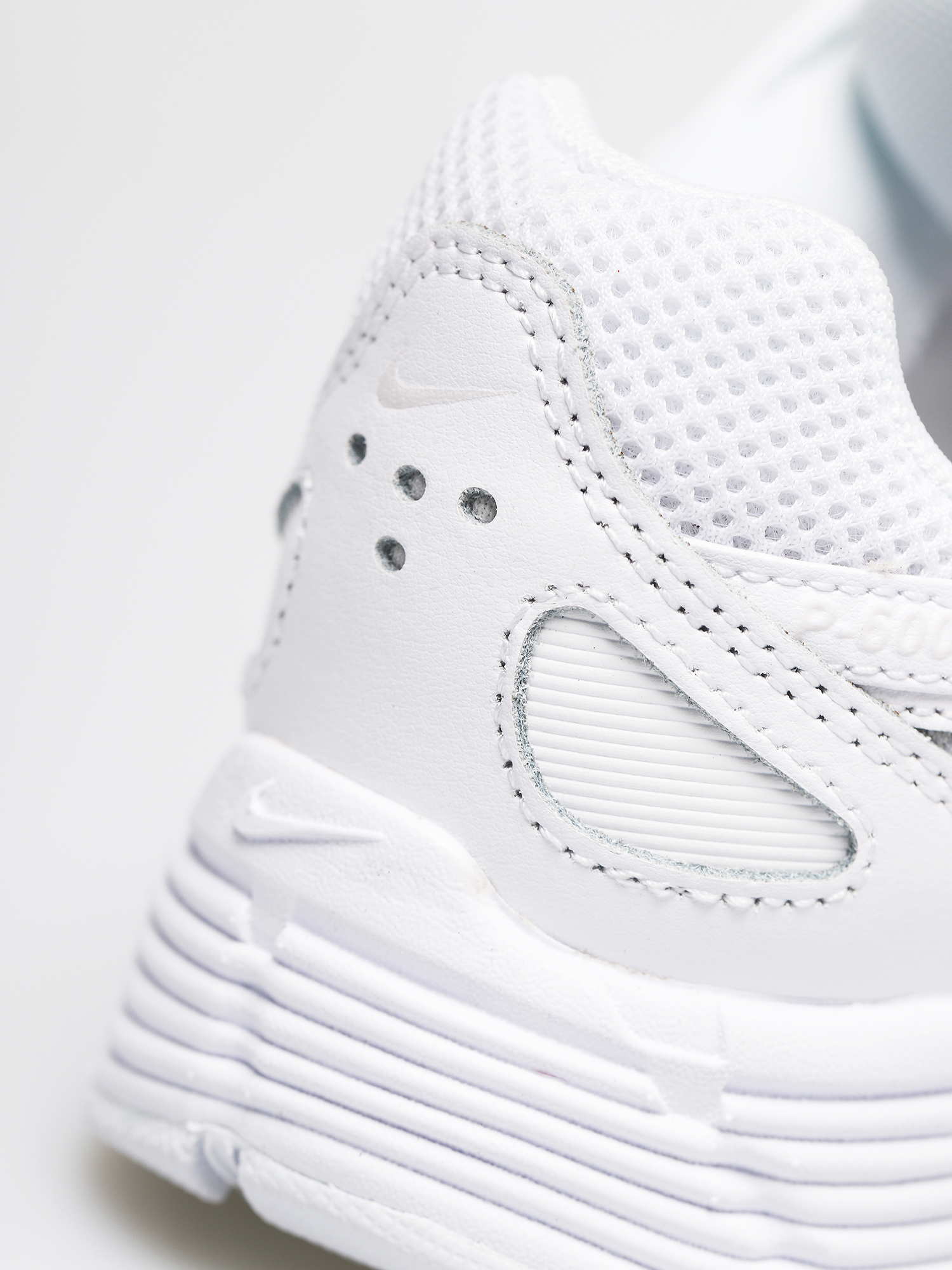 Buty Nike P 6000 Wmn (white/white platinum tint)