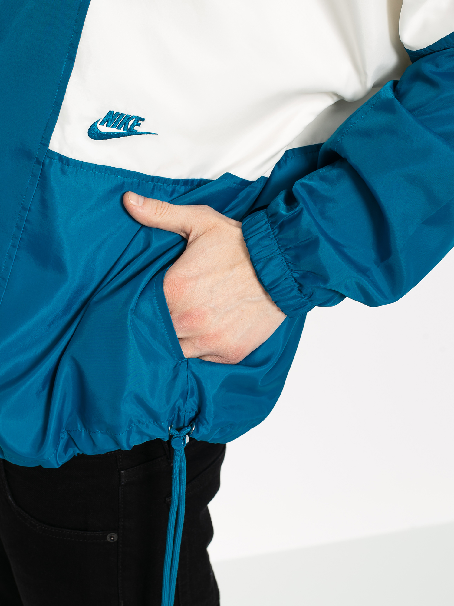 Kurtka Nike Sportswear (green abyss/team red/sail/green abyss)