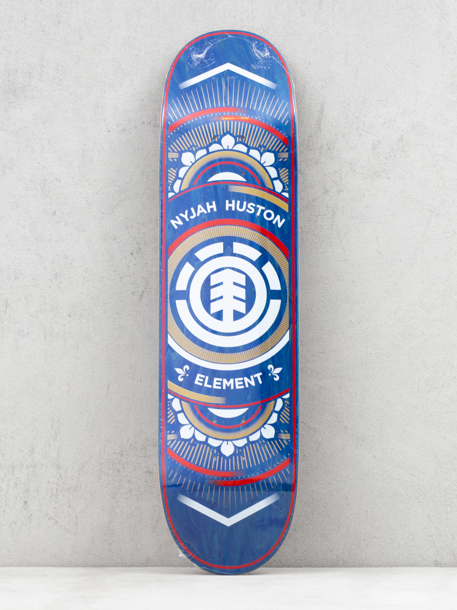 Deck Element Nyjah Saint (assorted)