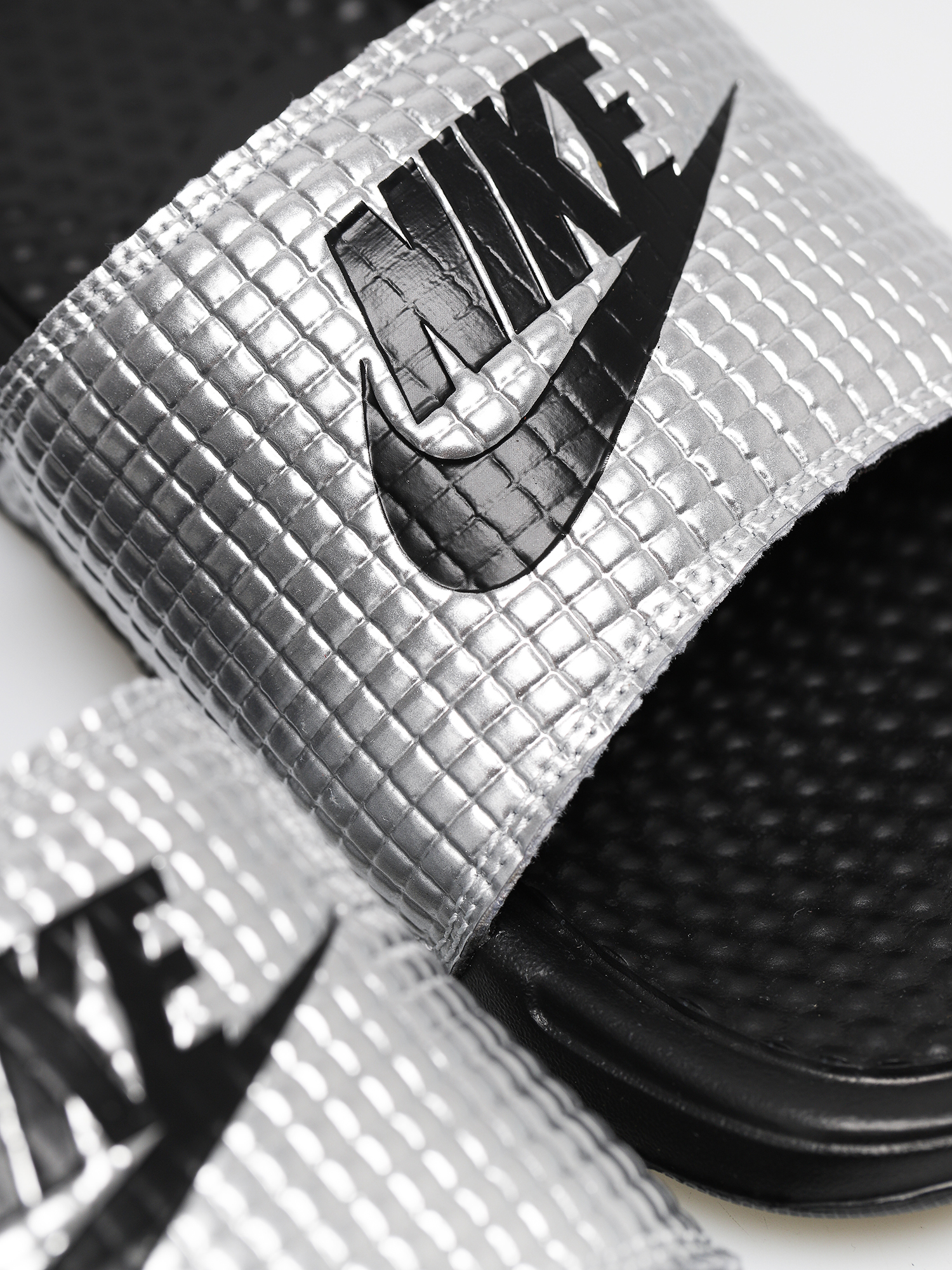 Klapki Nike Benassi Jdi Se Txt 1 (black/black metallic silver)