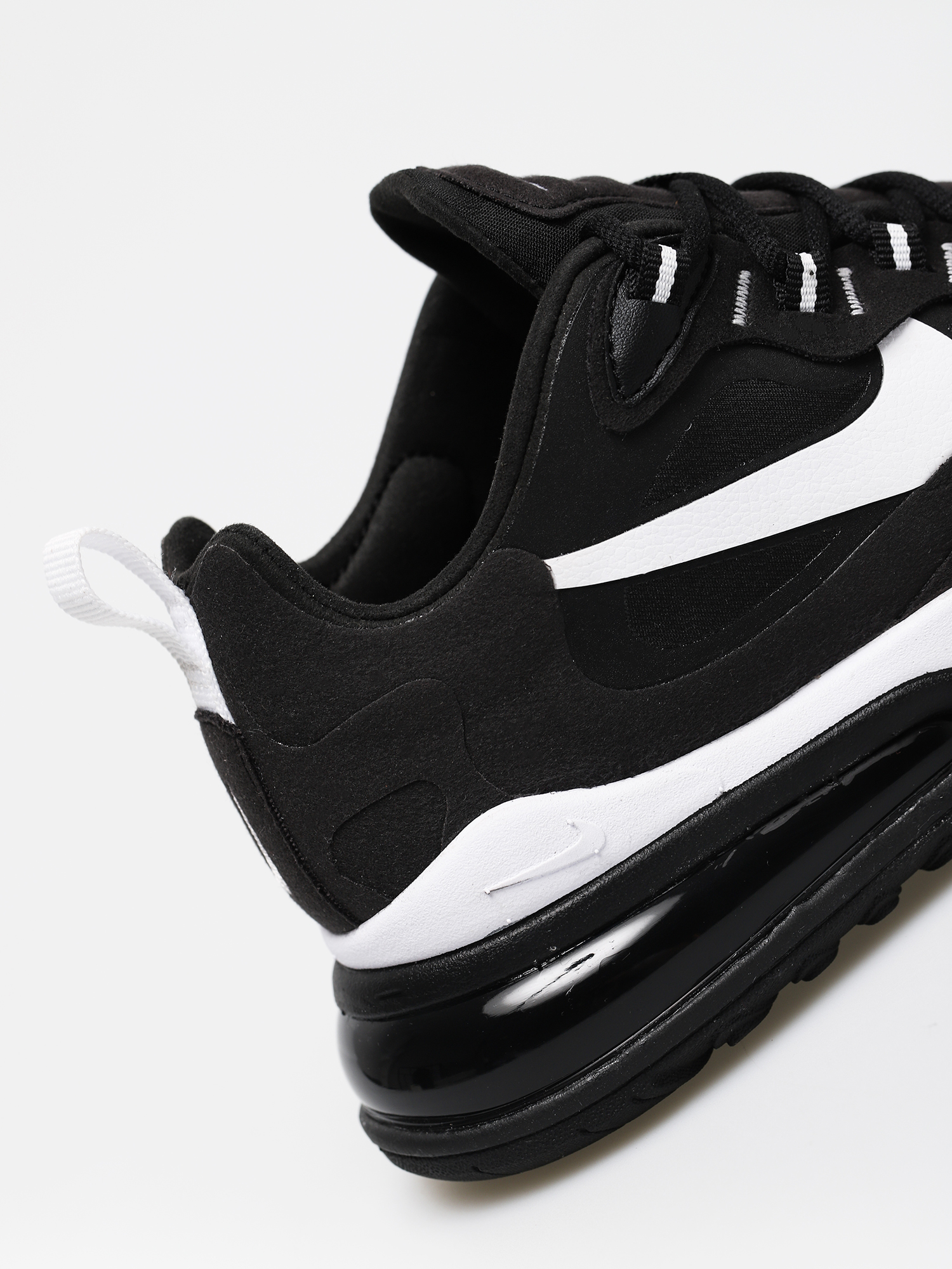 Buty Nike Air Max 270 React Wmn (black/white black black)