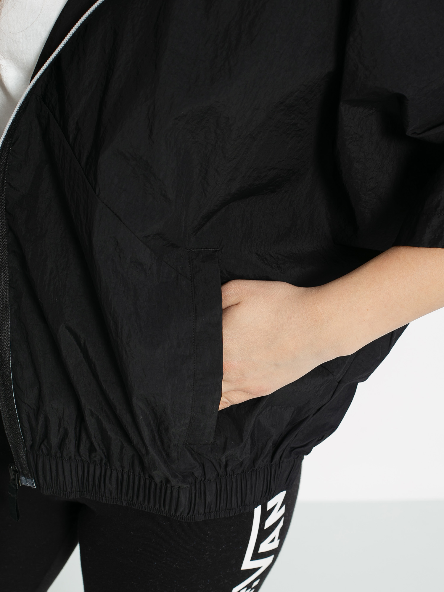 Kurtka Reebok Ts Ss Wmn (black)