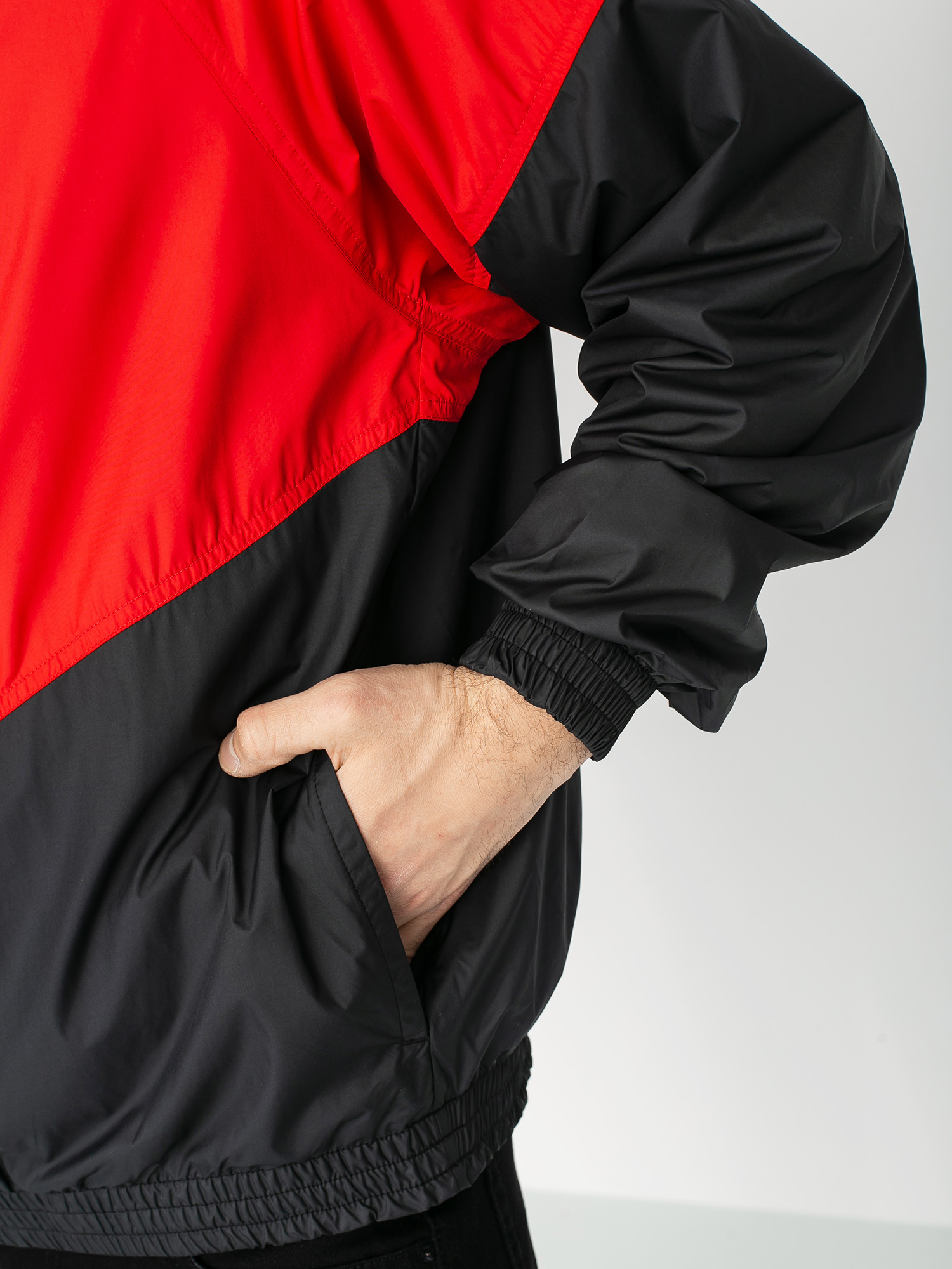 Kurtka Nike SB Sb Shield (university red/black/university gold)