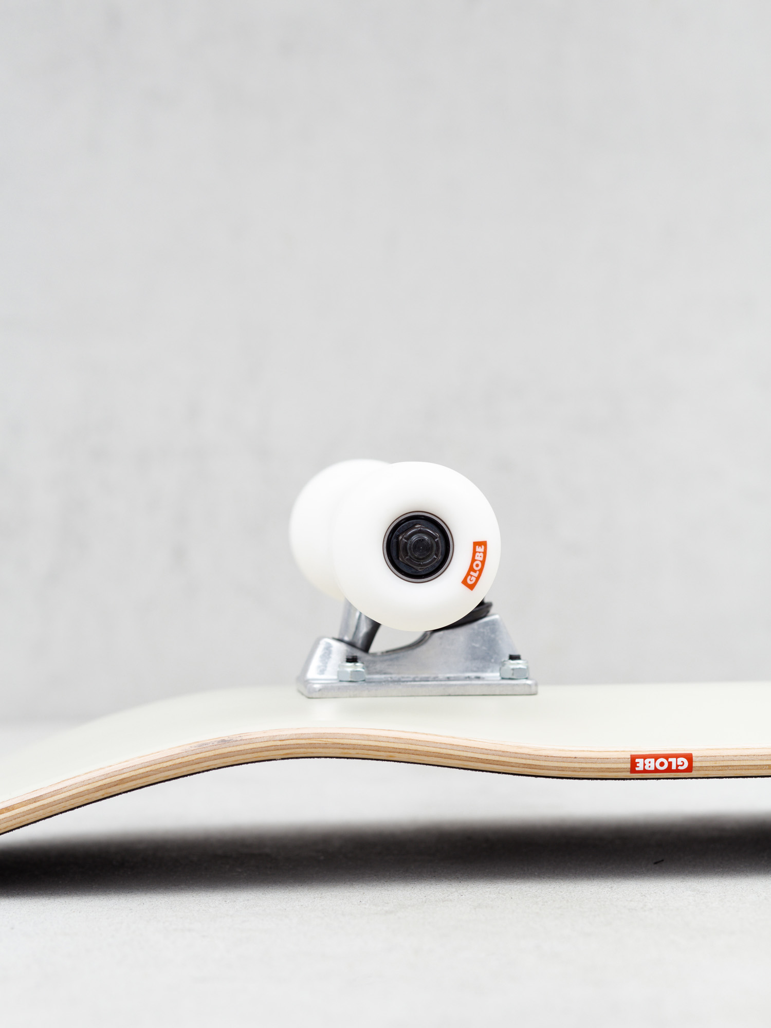 Deskorolka Globe Goodstock (off white)