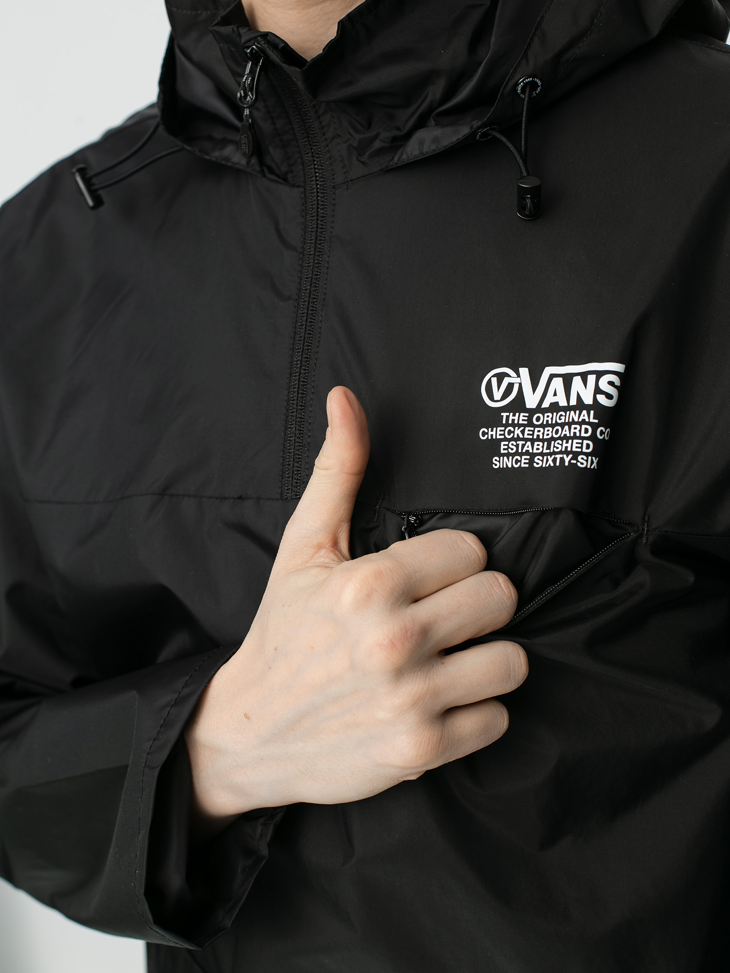 Kurtka Vans Distort Type Anorak (black)