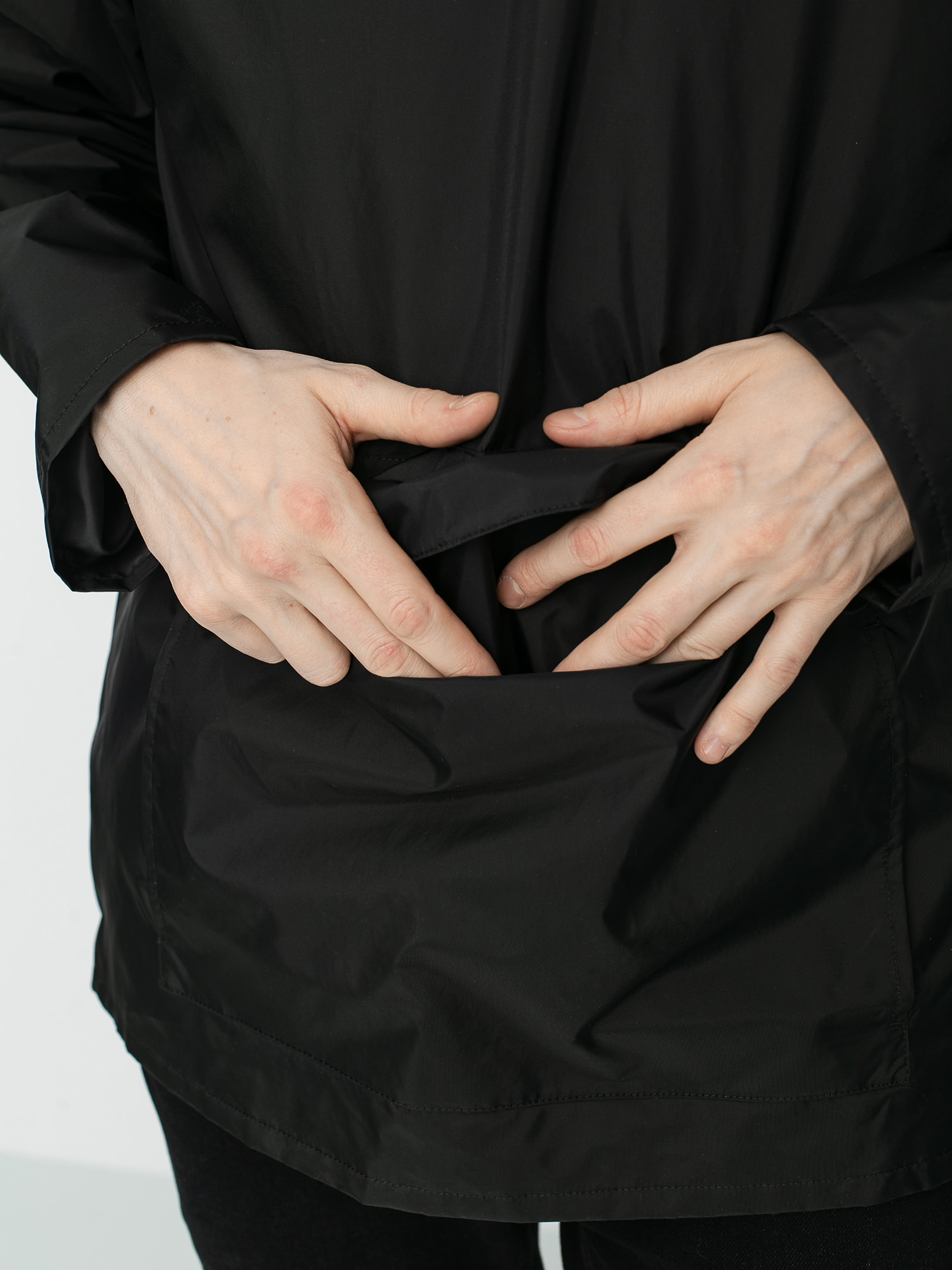 Kurtka Vans Distort Type Anorak (black)