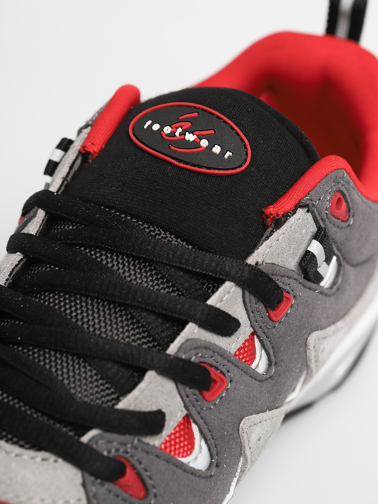 Buty eS Symbol (grey/red)