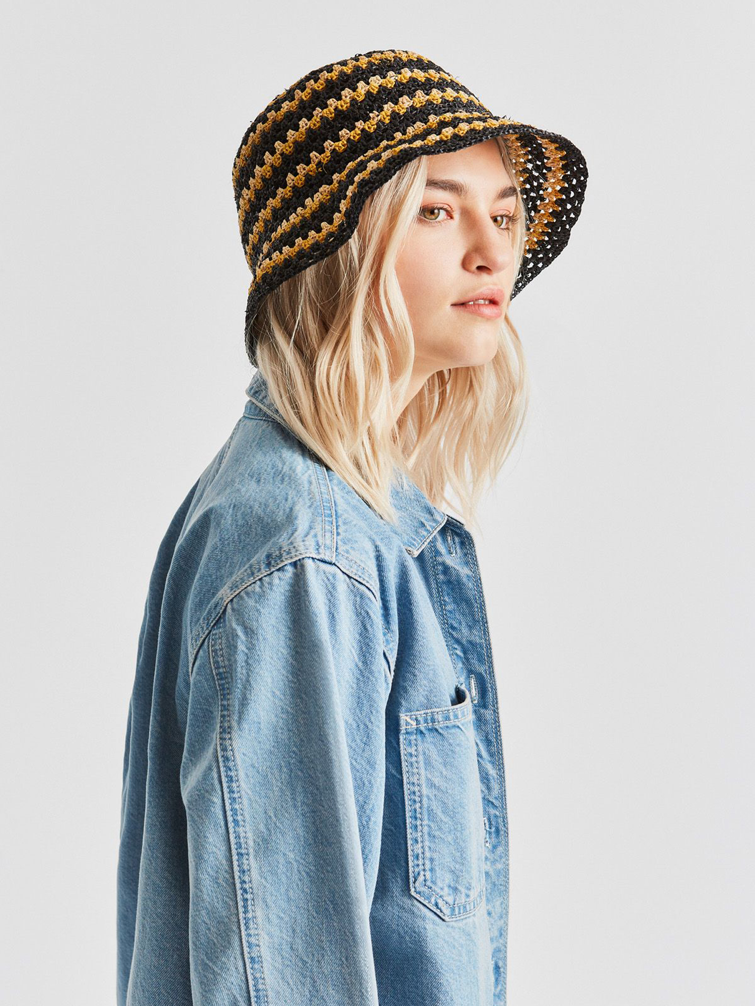 Kapelusz Brixton Essex Raffia Bucket Hat Wmn (black/white/sunset)