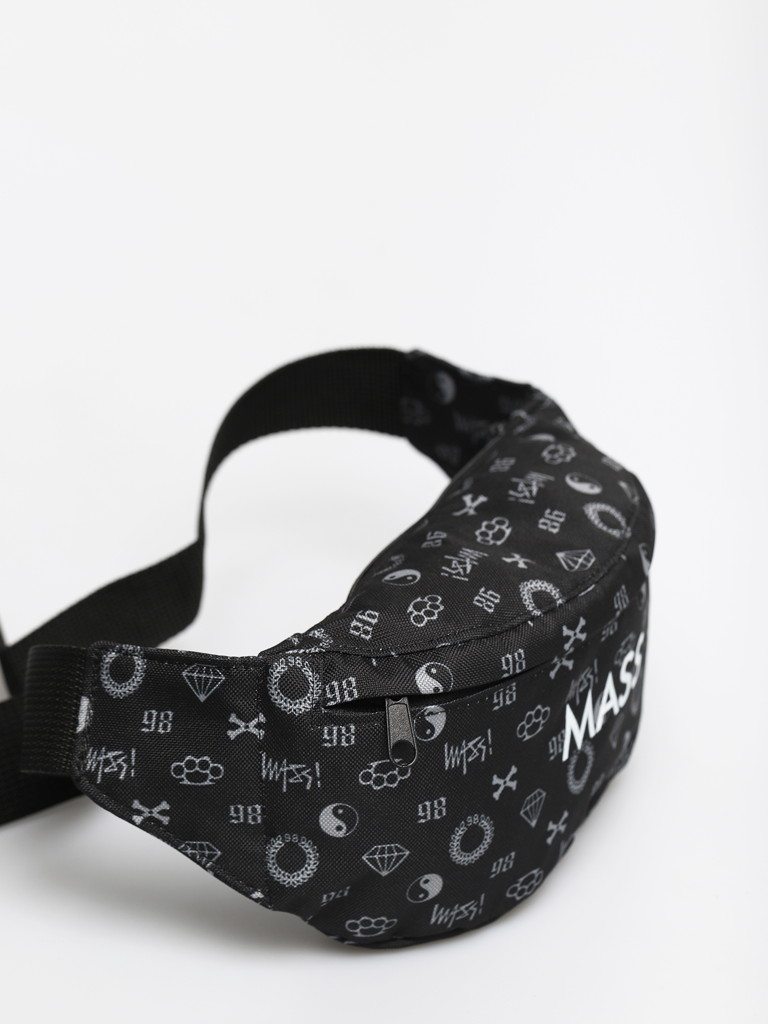 Nerka MassDnm Lv (black)