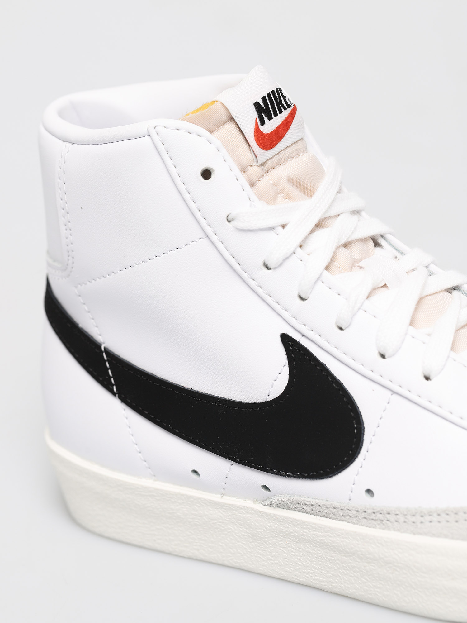 Buty Nike Blazer Mid 77 Vintage (white/black)