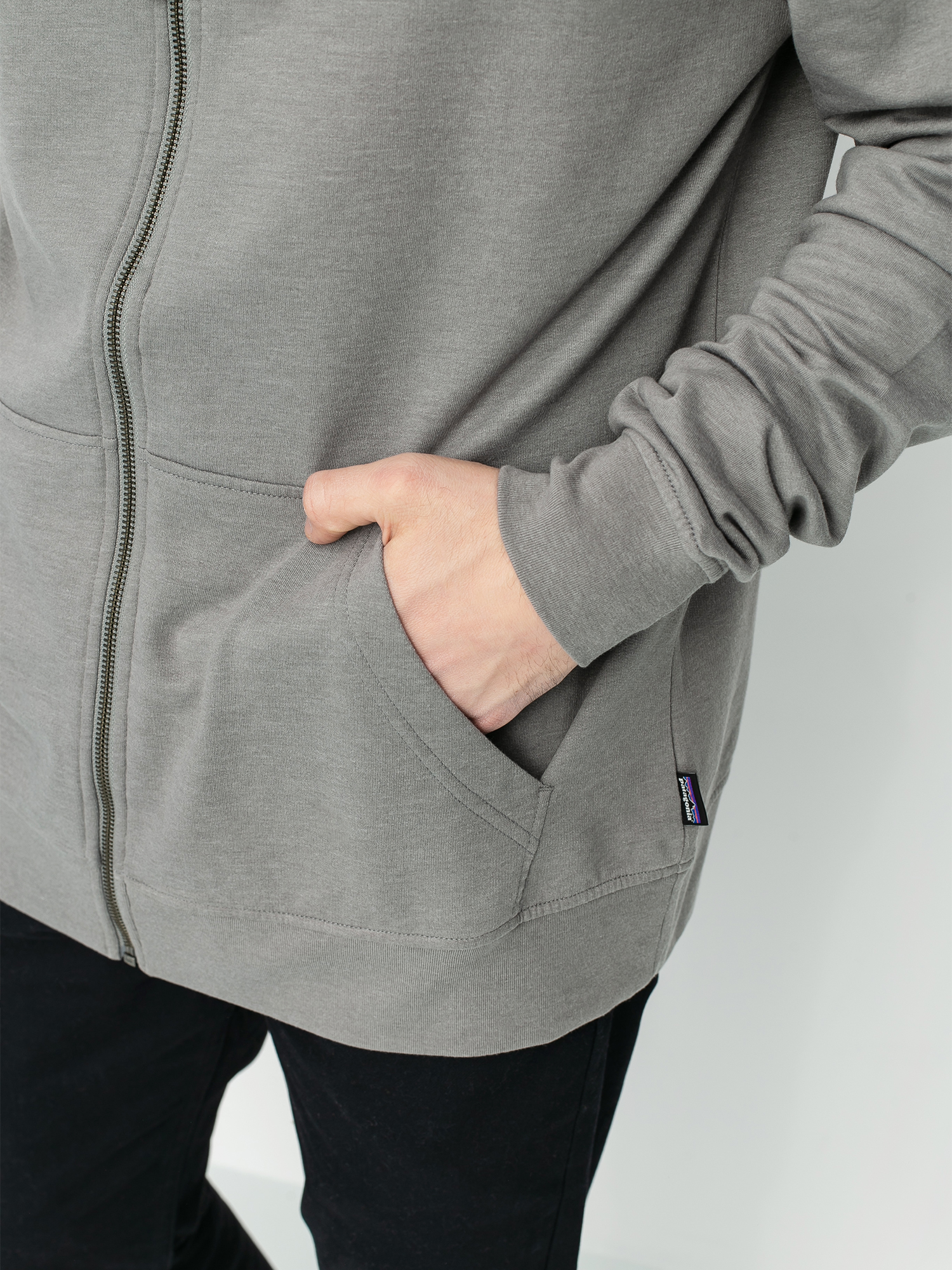 Bluza z kapturem Patagonia Fitz Roy Scope Lightweight ZHD (feather grey)