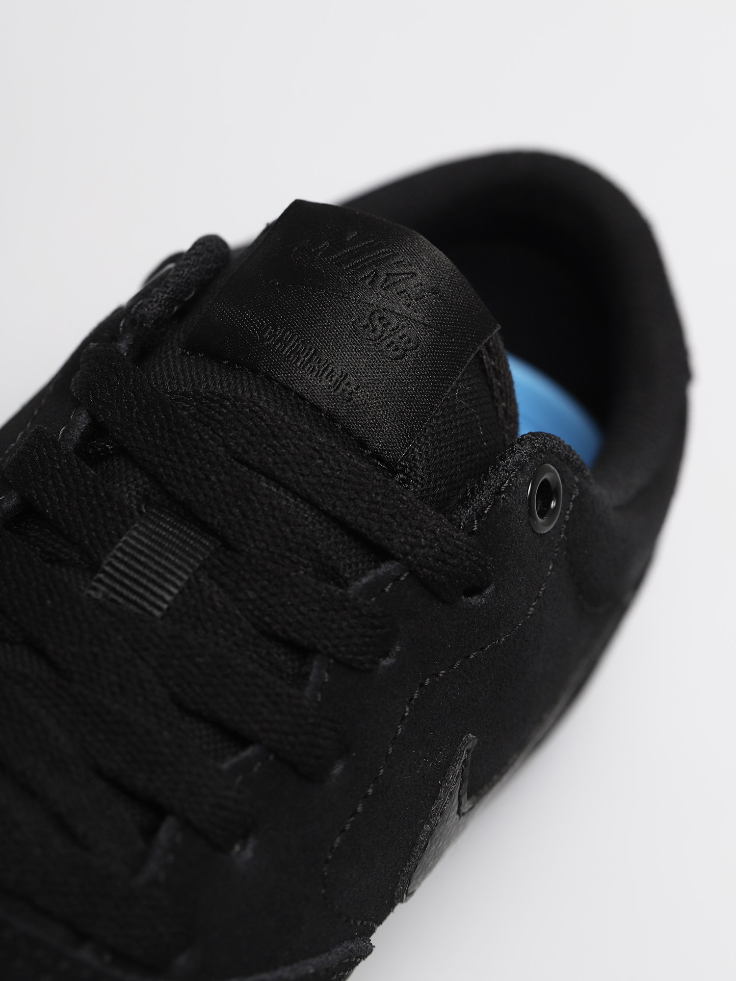 Buty Nike SB Charge Suede Gs (black/black black)